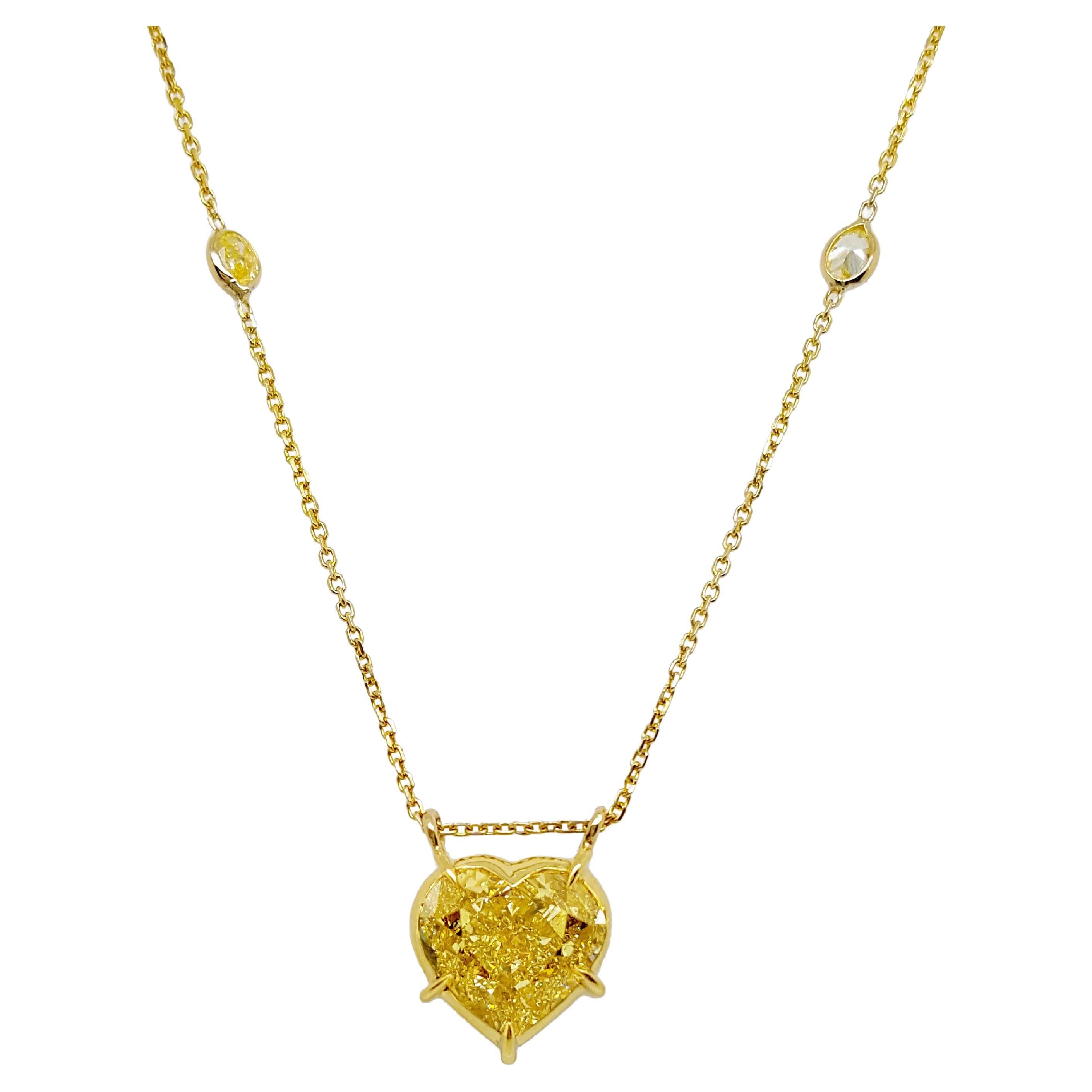 5 Carat Fancy Yellow Diamond Heart-Shaped Necklace 18K Yellow Gold GIA Certified For Sale