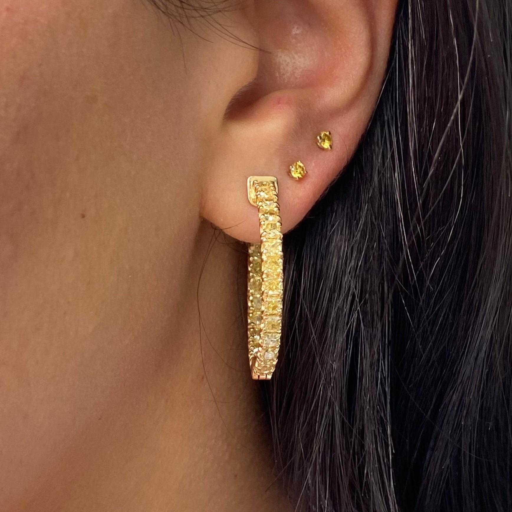 5 Carat Fancy  Anneaux en diamant jaune Neuf - En vente à New York, NY