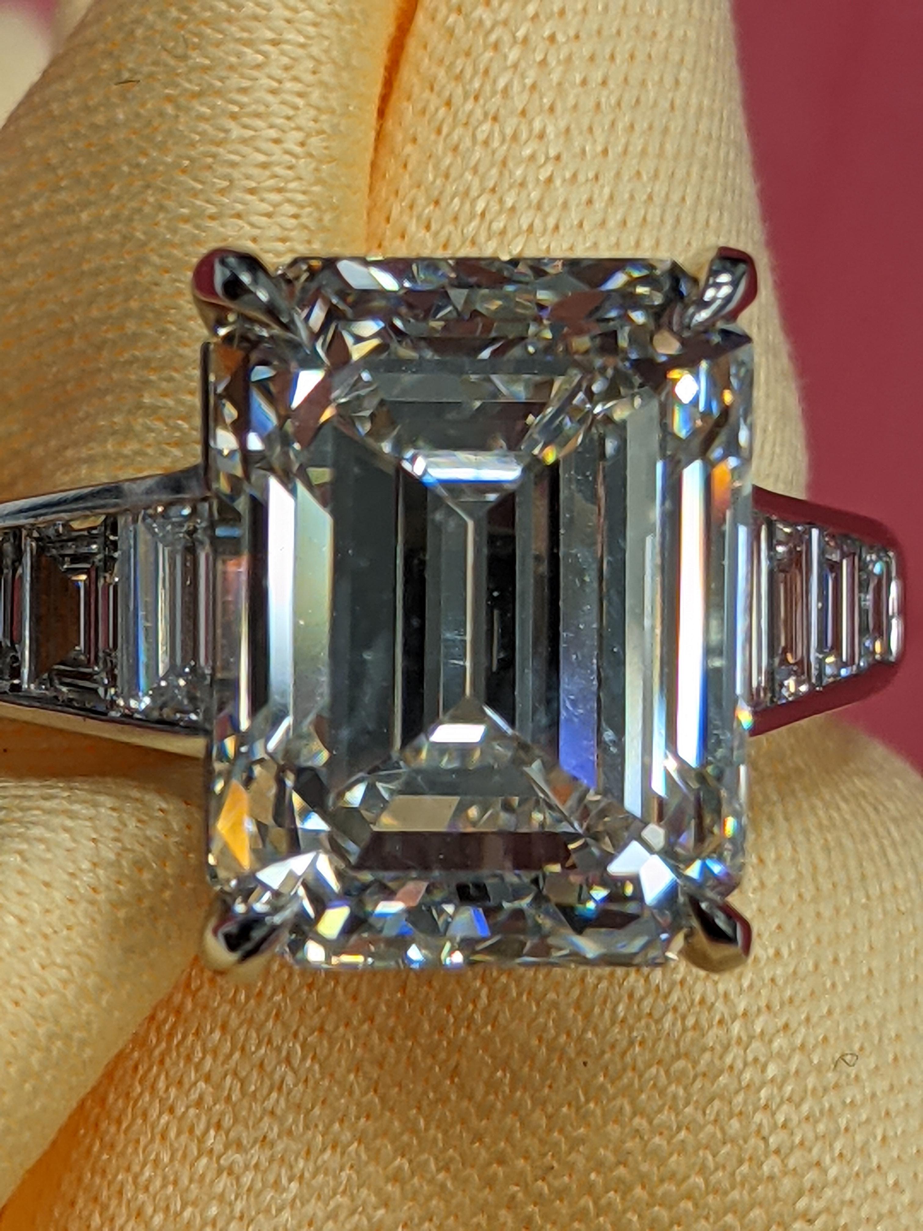 5ct emerald cut diamond ring