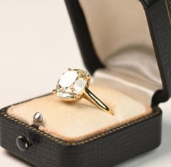 5 Carat Light Yellow Diamond Ring. GIA Cushion Diamond Ring Yellow Gold S-T VS2