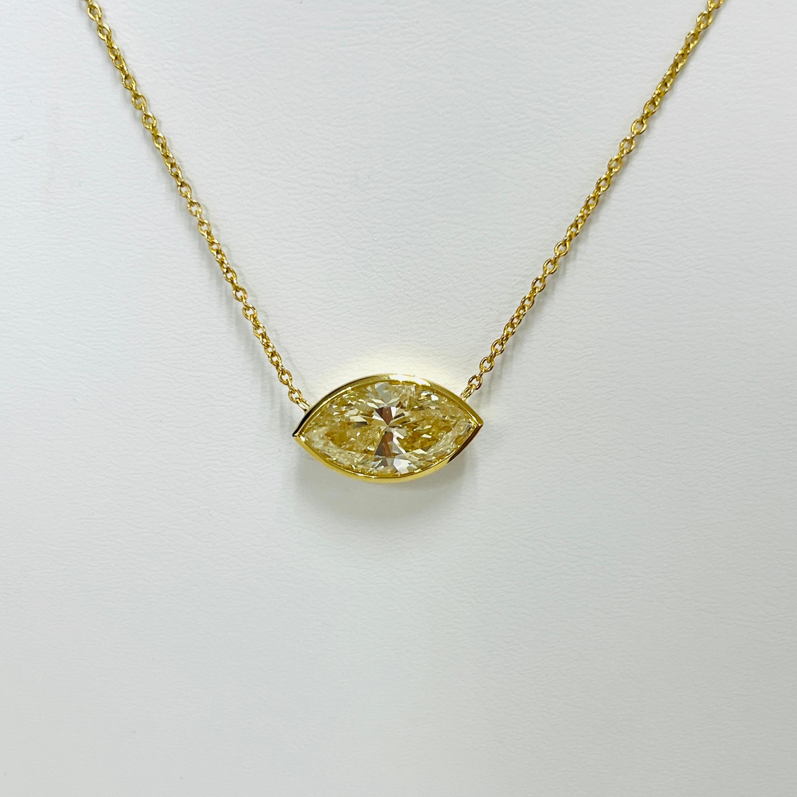 Collar Bisel Este Oeste de Diamantes Marquesa de 5 Quilates en Oro Amarillo de 18 K en venta