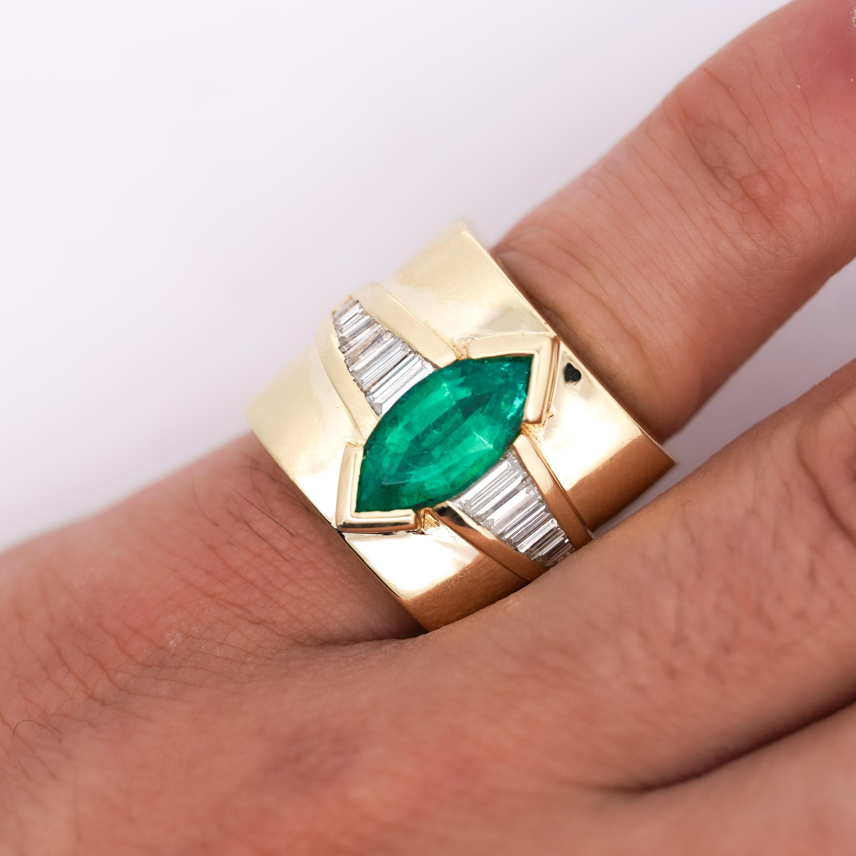 Art Deco 5 Carat Marquise Emerald & Baguette Diamond Channel 18K Gold Vintage Ring For Sale