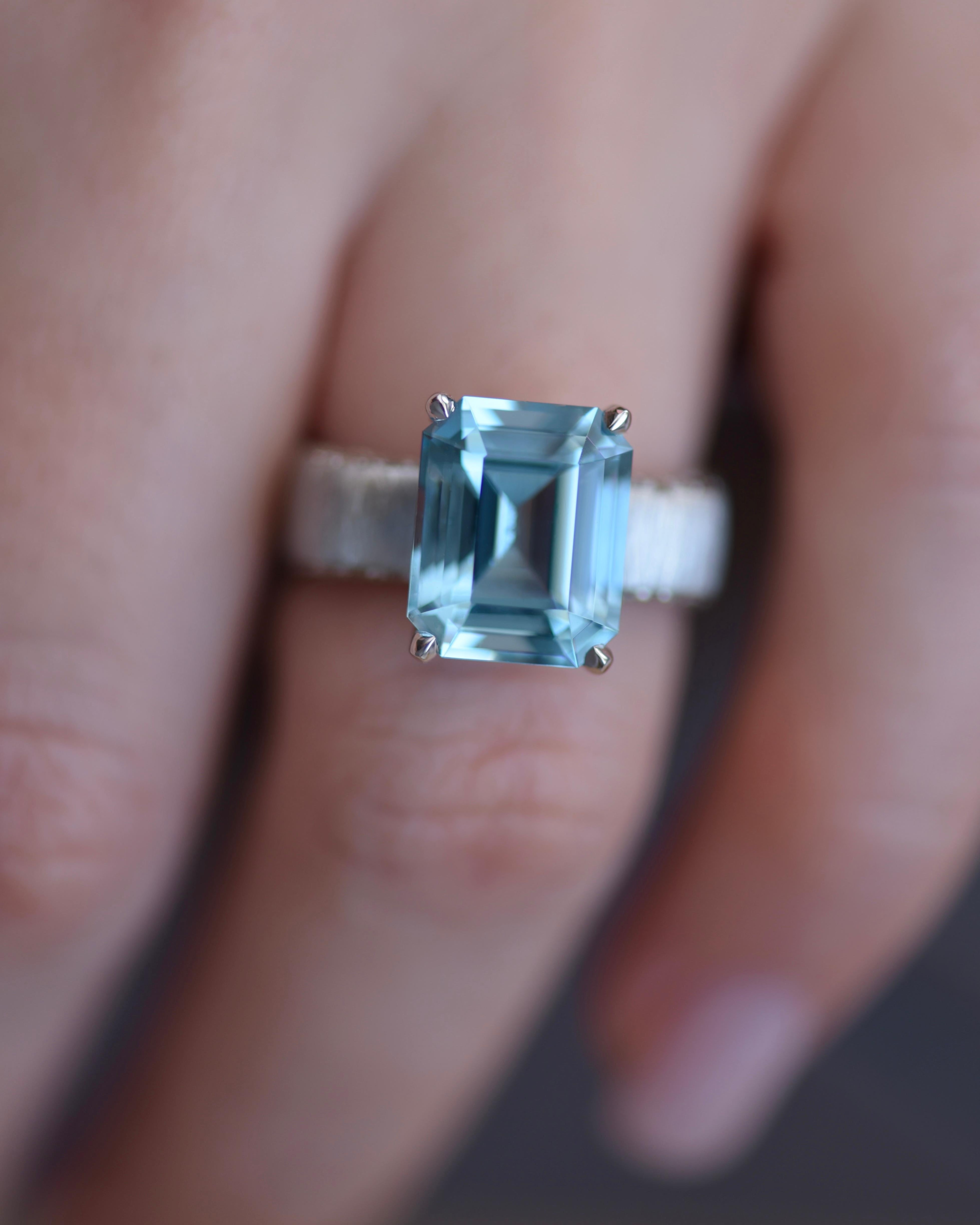 Aquamarine - one of the most famous and beautiful gemstones on the planet
Pale blue aquamarine causes associations with the morning sea, sunny sky, white yacht and fresh wind
Ideal stone for any occasion, especially with small diamonds in a frame of