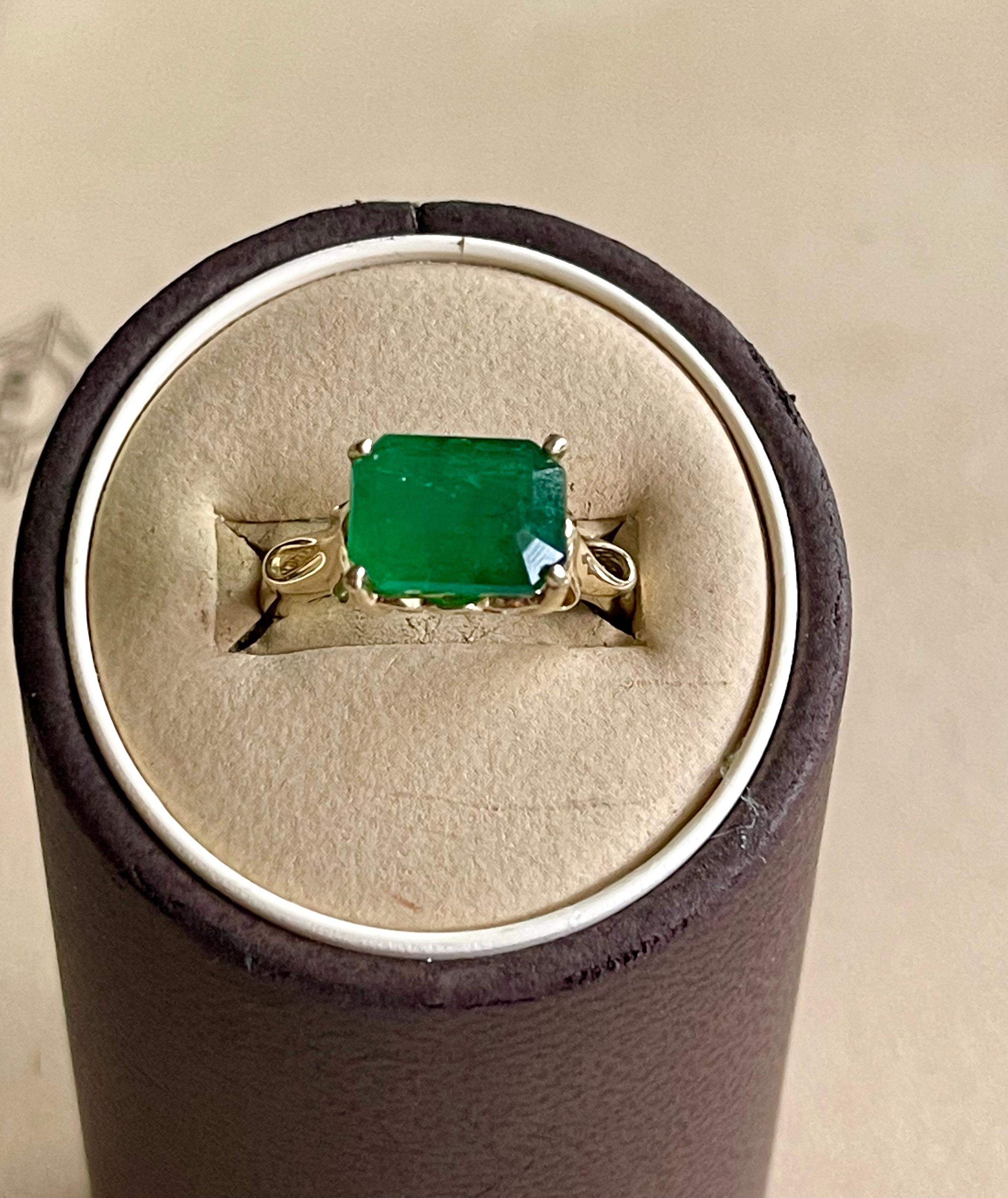 Women's 5 Carat Natural Emerald Cut Emerald Ring 14 Karat Yellow Gold Vintage