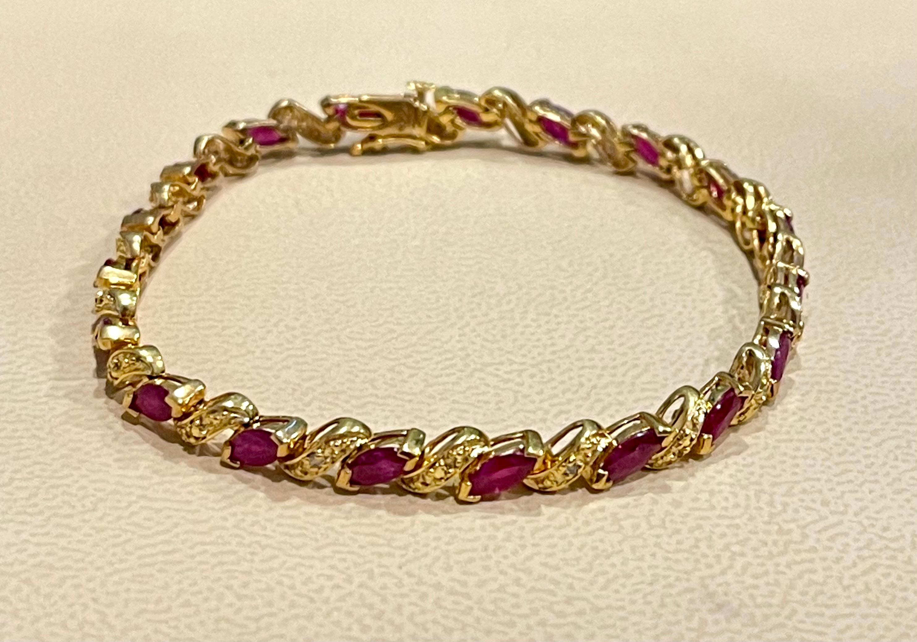 5 Carat Natural Marquise Ruby Tennis Bracelet 14 Karat Yellow Gold In Excellent Condition For Sale In New York, NY