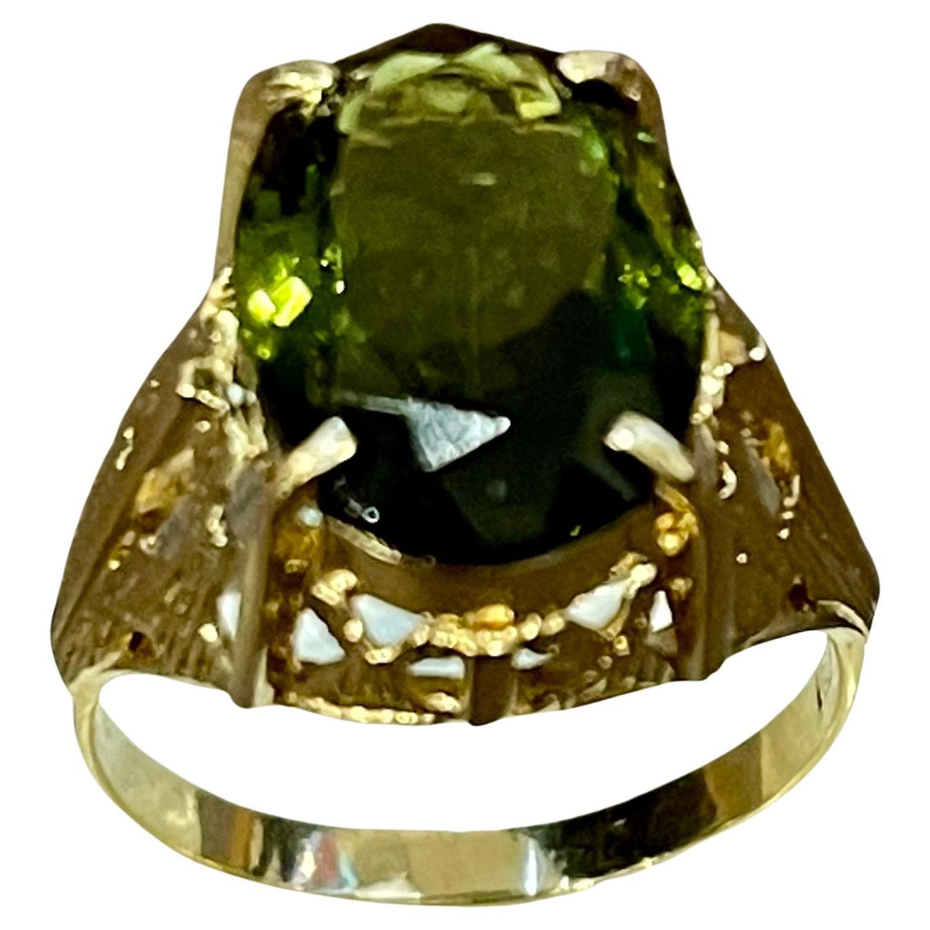 5 Karat natürlicher ovaler grüner Turmalin Cocktail-Ring aus 18 Karat Gelbgold