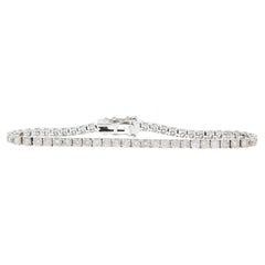 Bracelet tennis à 4 griffes en or blanc 14 carats avec diamants ronds naturels de 5 carats