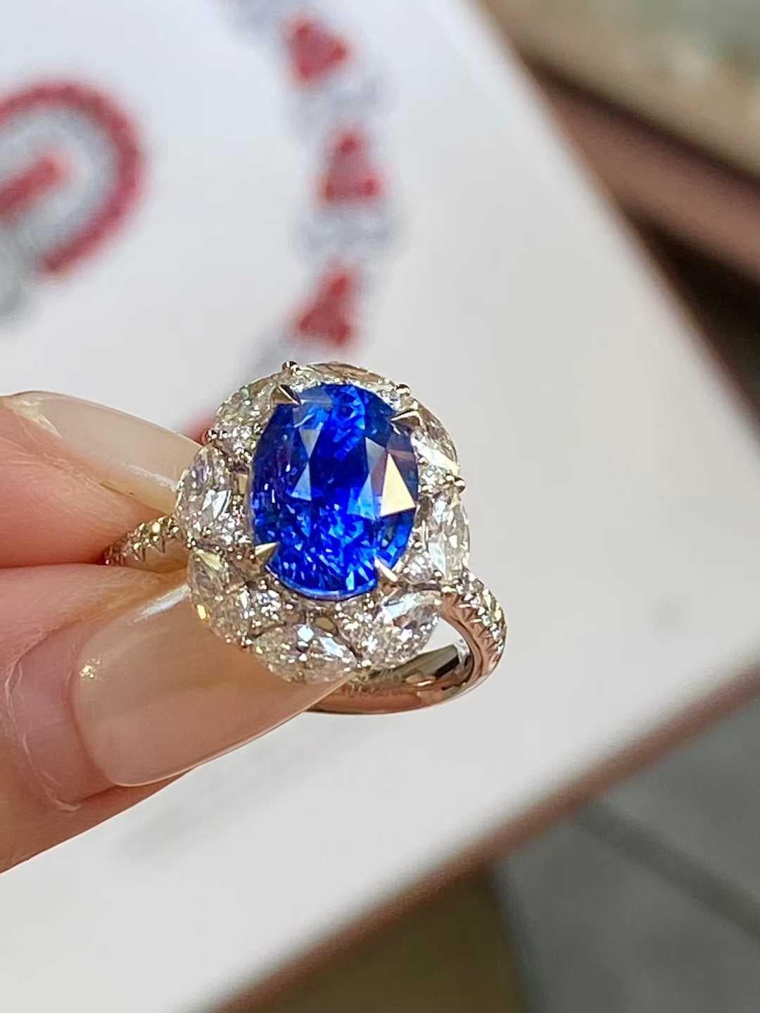 5 Carat Natural Sapphire Diamond Cocktail Ring in 18k White Gold en venta 5