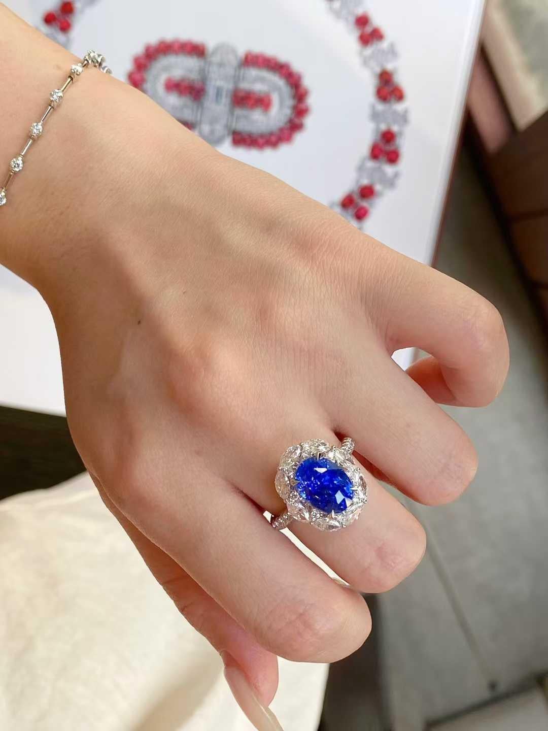 5 Carat Natural Sapphire Diamond Cocktail Ring in 18k White Gold en venta 7