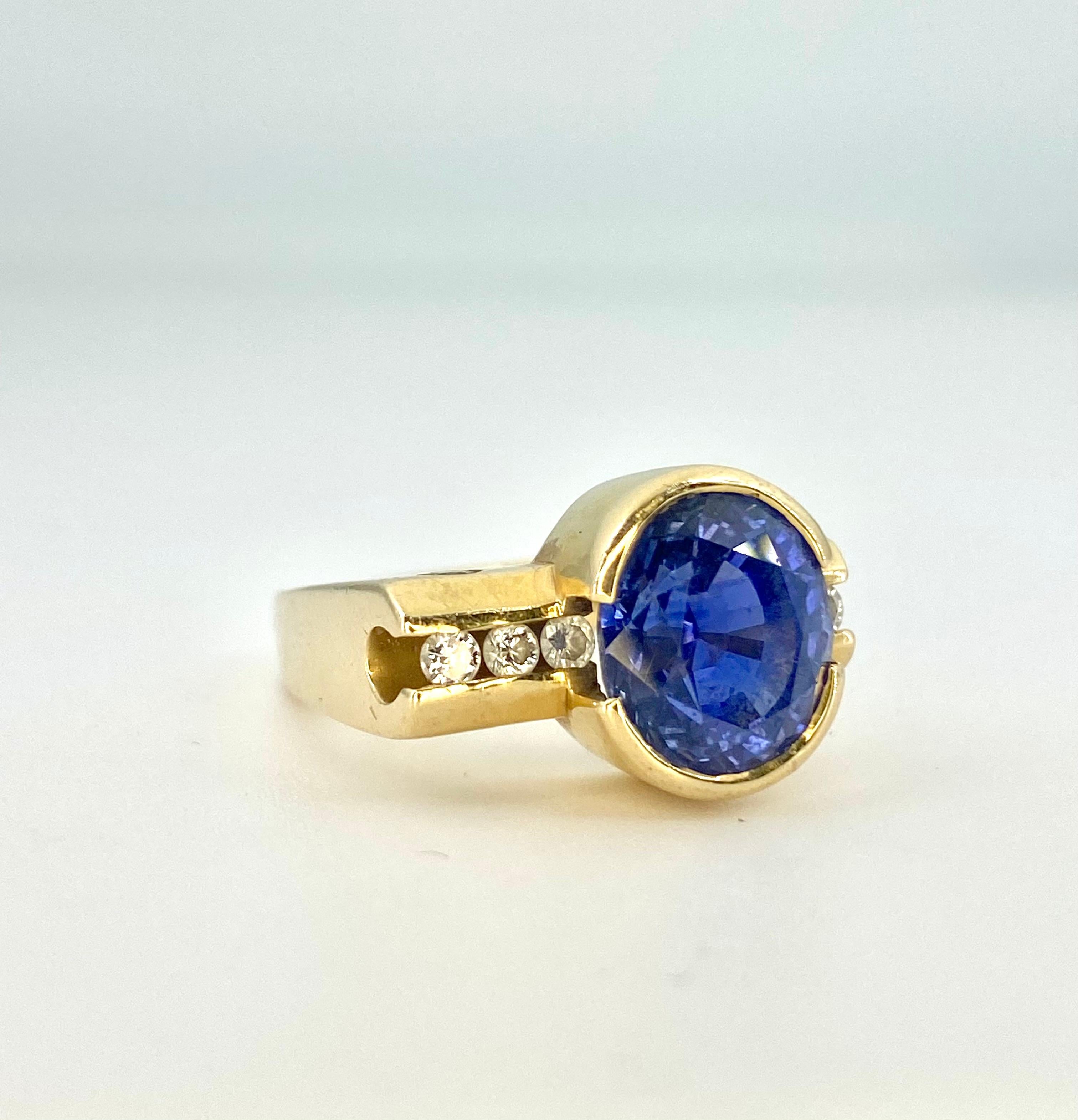 Art Deco 5 Carat Oval Cut Natural Blue Ceylon Sapphire Set in Platinum Ring For Sale