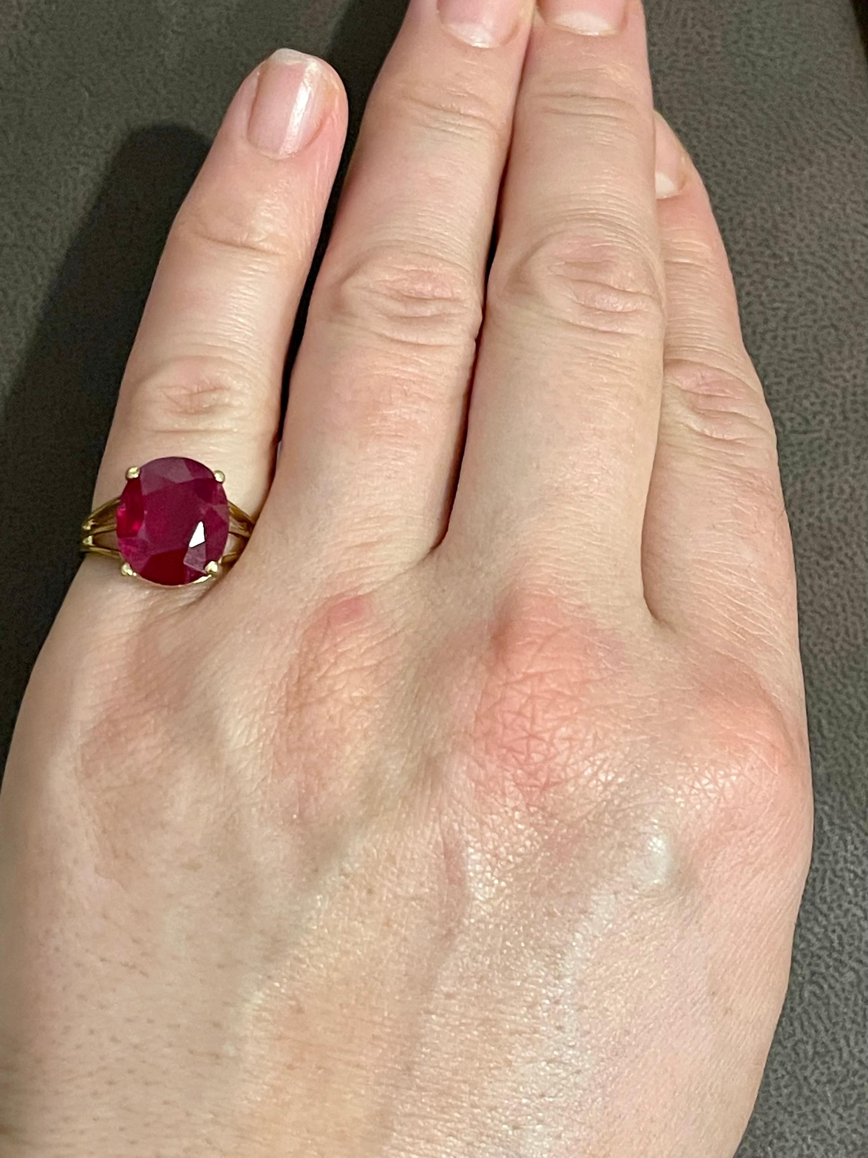 5 Carat Oval shape Treated Ruby 14 Karat Yellow Gold Ring For Sale 11