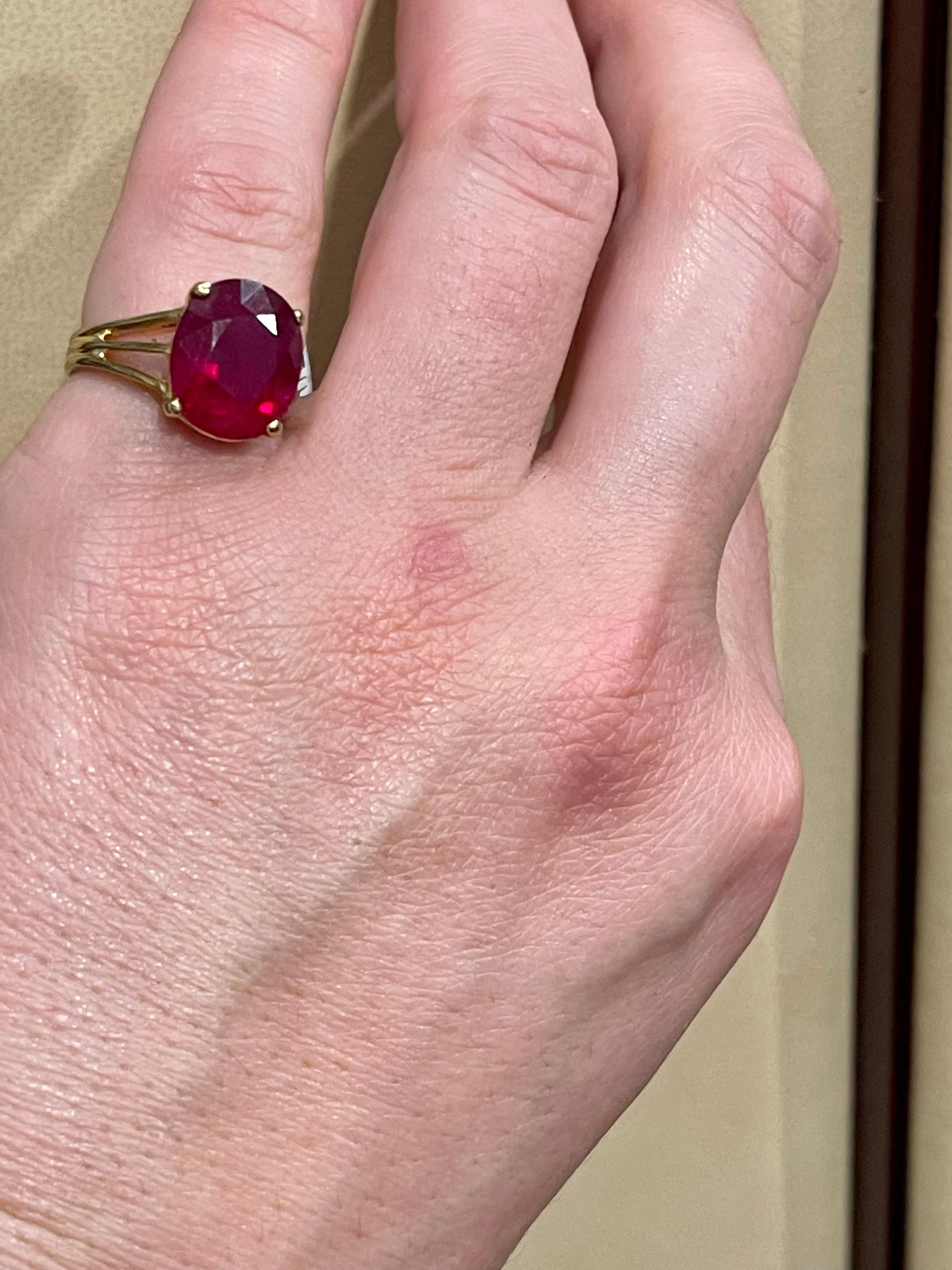 5 Carat Oval shape Treated Ruby 14 Karat Yellow Gold Ring For Sale 14