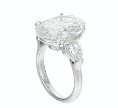 5 Carat Oval Statement Brilliant White / D color SI 14K Gold Radiant Elegance