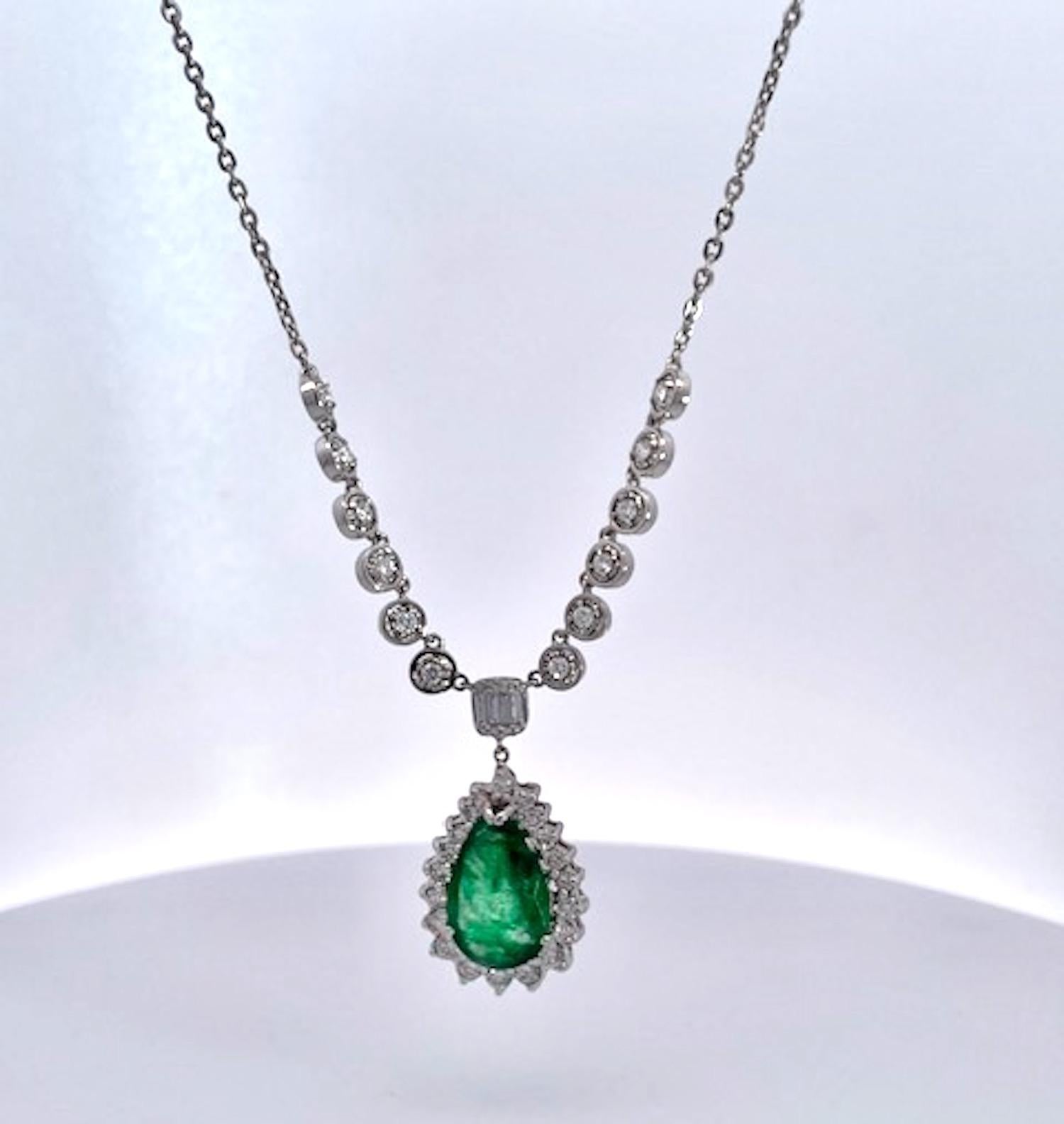 5 Carat Pear Emerald with Diamond Surround 18K For Sale 5