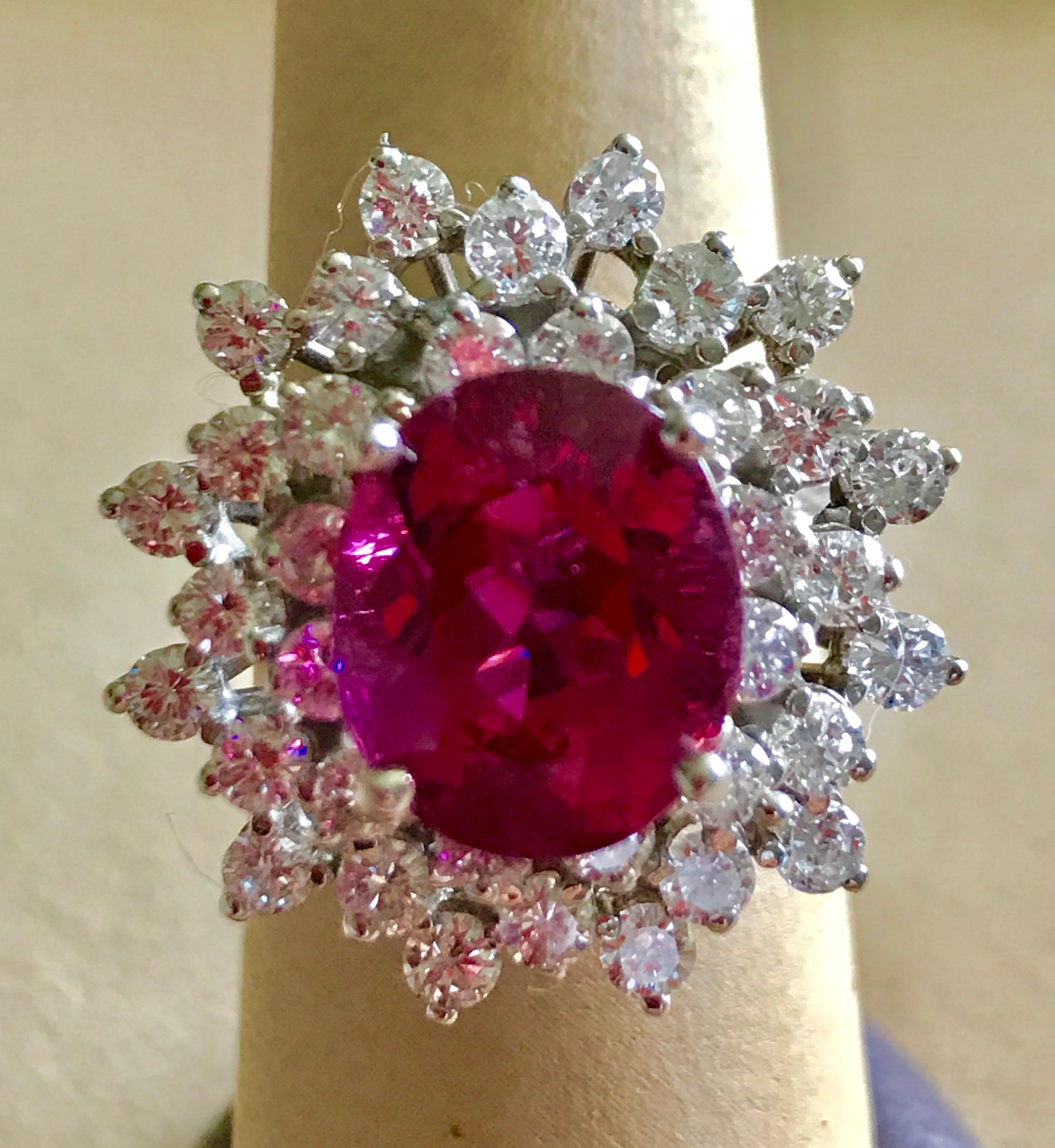 5 Carat Rubellite and 2.5 Carat Diamond 18 Karat Gold Cocktail Ring Estate In Excellent Condition For Sale In New York, NY