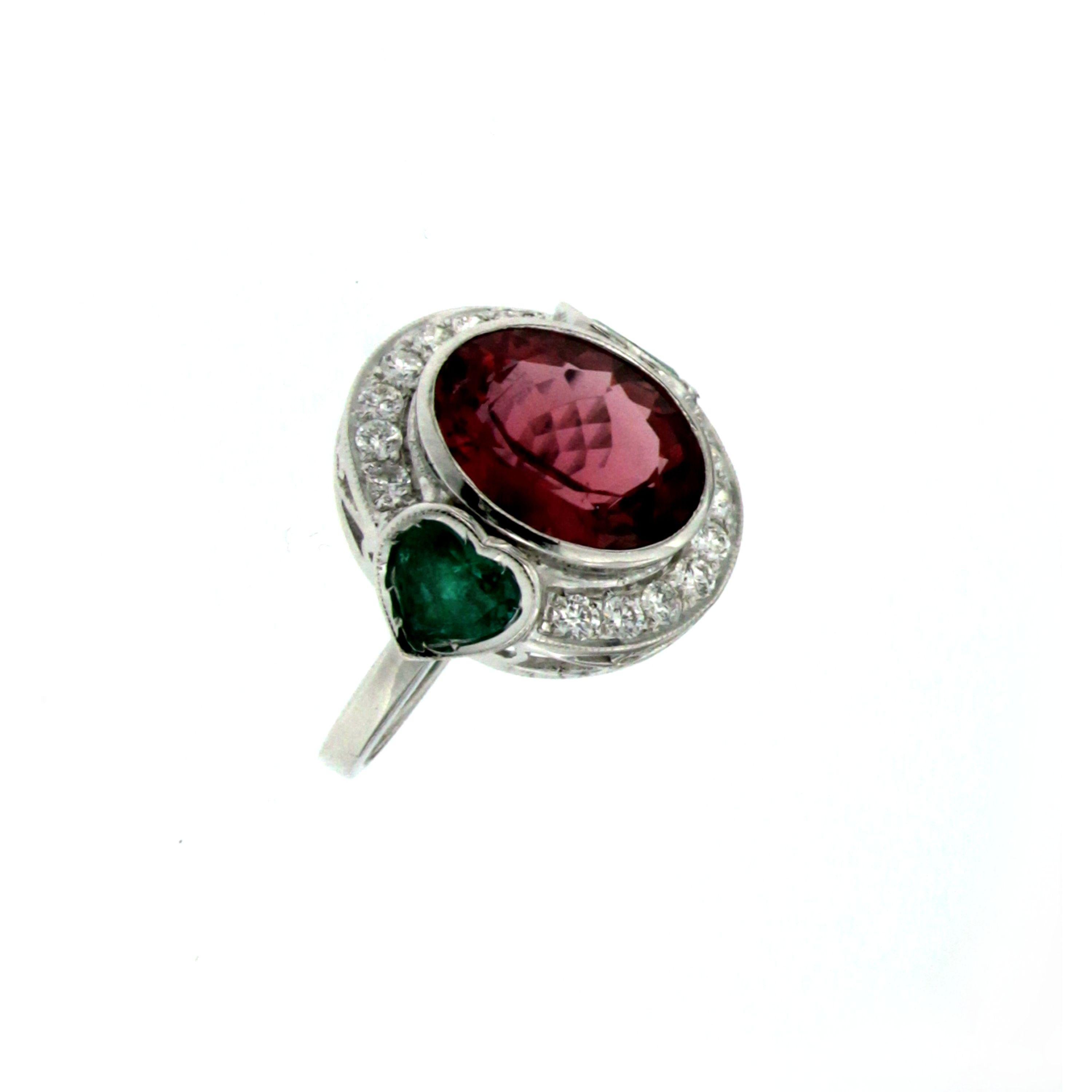 5 Carat Rubellite Red Tourmaline Heart Emerald Diamond Gold Ring In Excellent Condition In Napoli, Italy