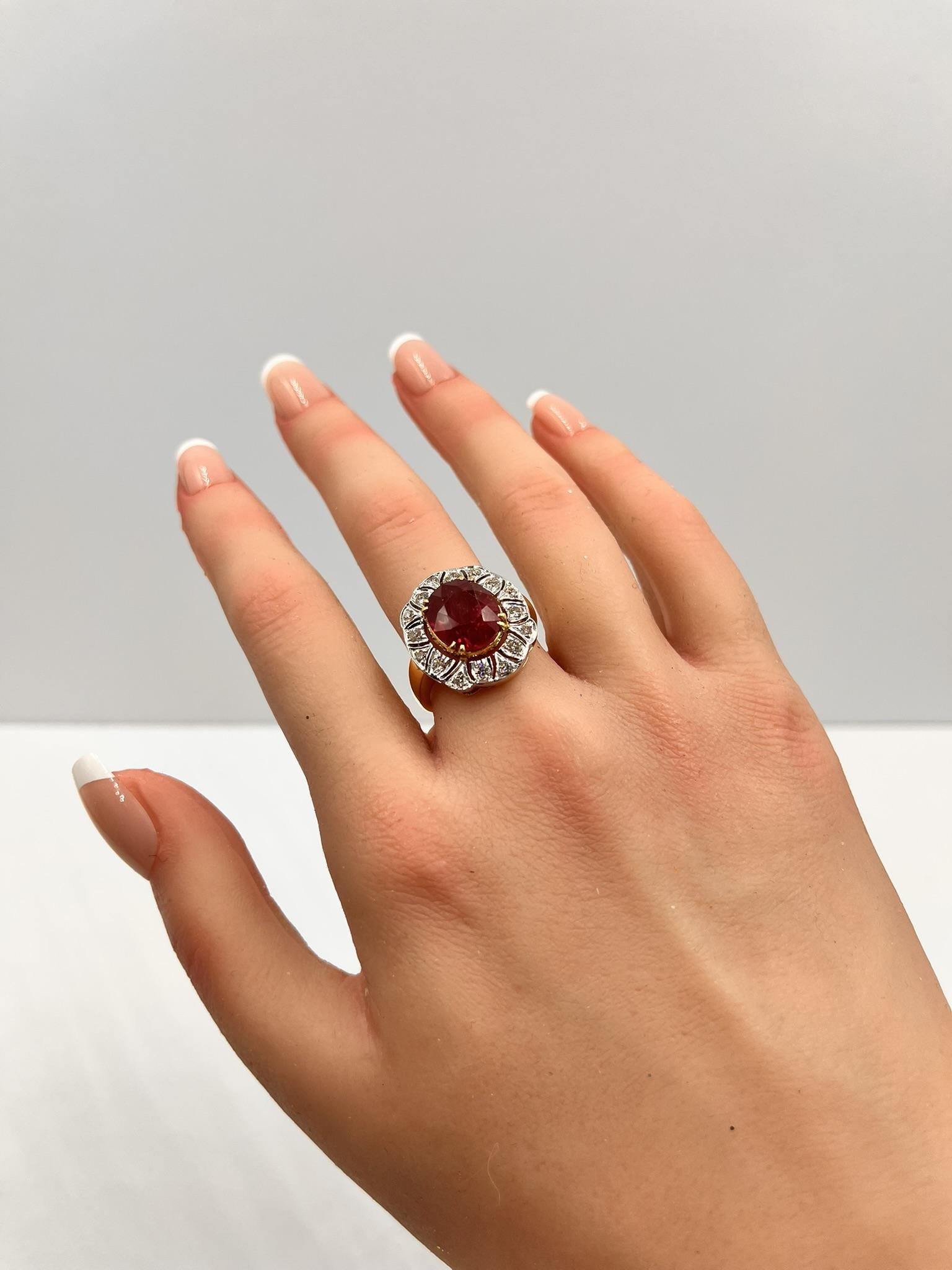 5 Carat Ruby and Diamond Halo 18K Gold Ring For Sale 7