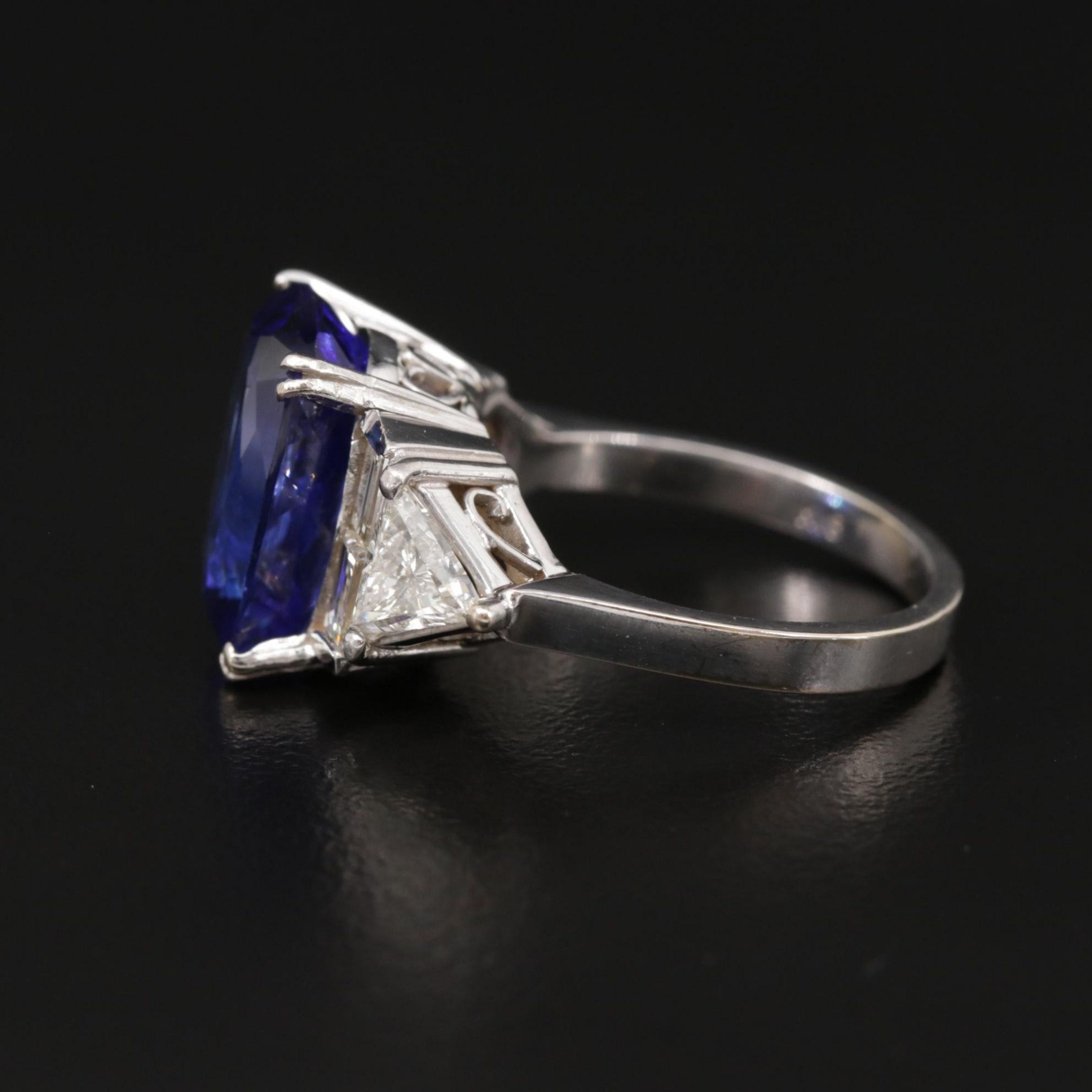 For Sale:  4 Carat Natural Sapphire Diamond Engagement Ring Set in 18K Gold, Cocktail Ring 4