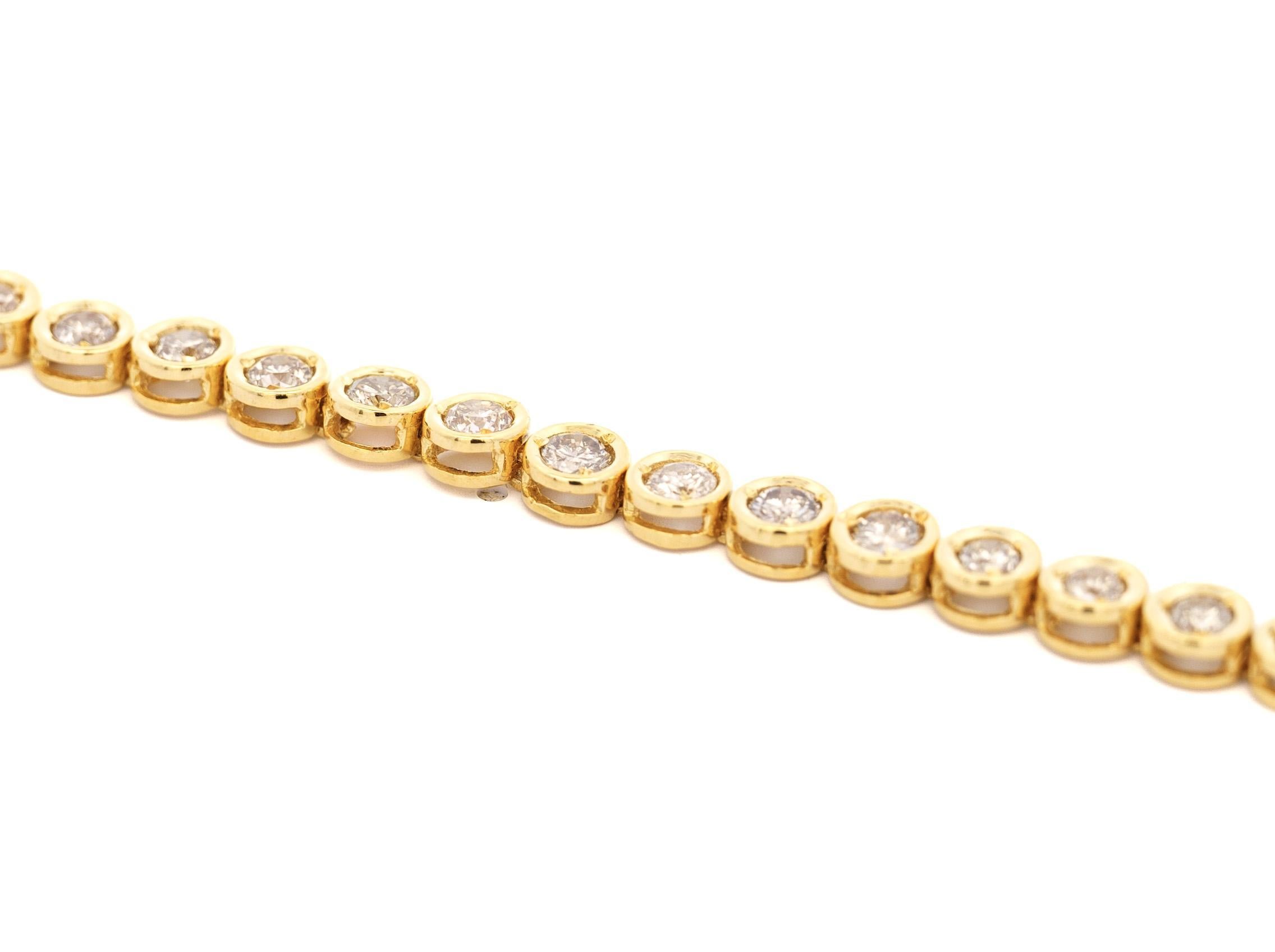 Taille ronde 5 Carat TW Diamond Bezel Set Tennis Bracelet en or jaune 18k 7