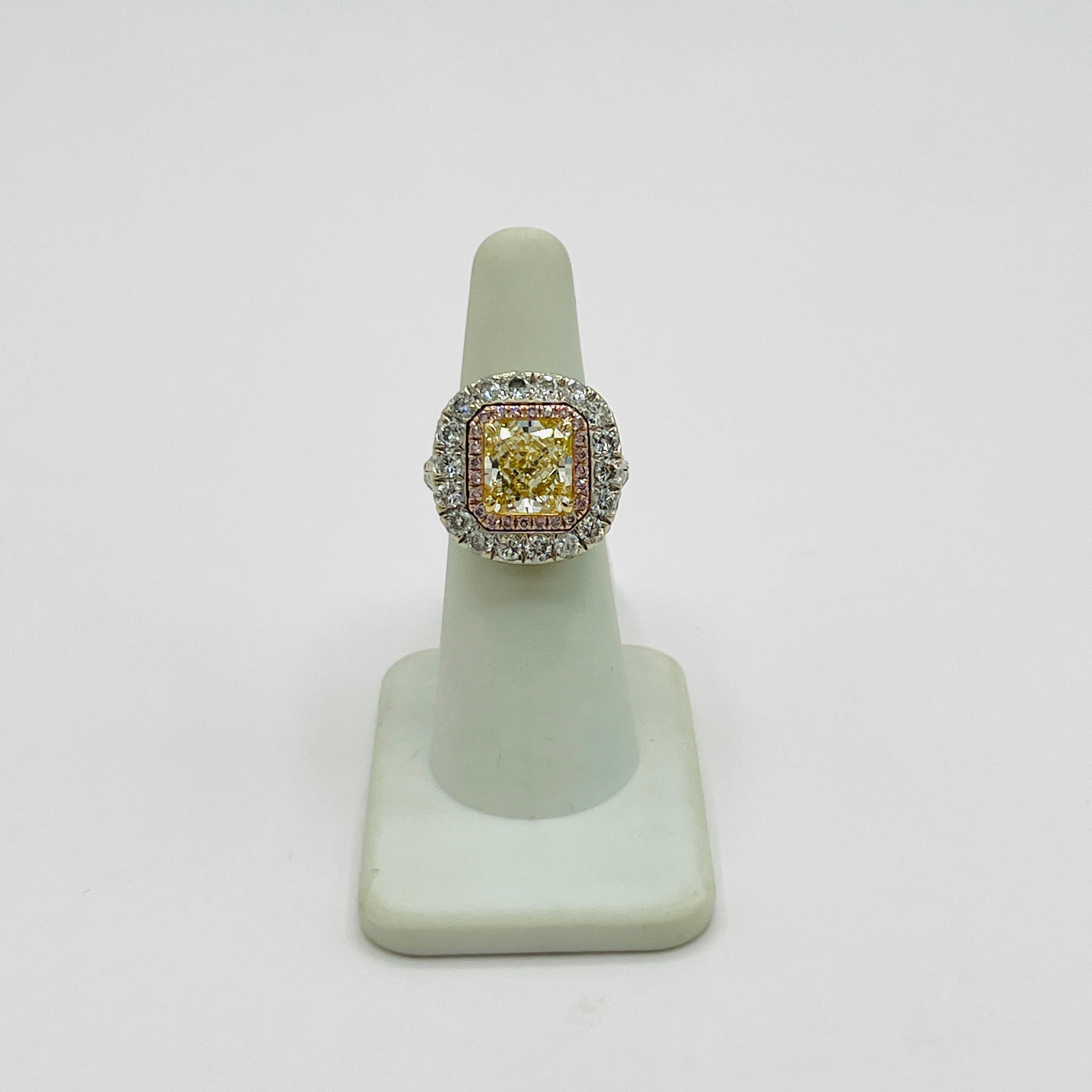 5 Carat Yellow Diamond Radiant, Pink Diamond, and White Diamond Ring in 18K For Sale 1