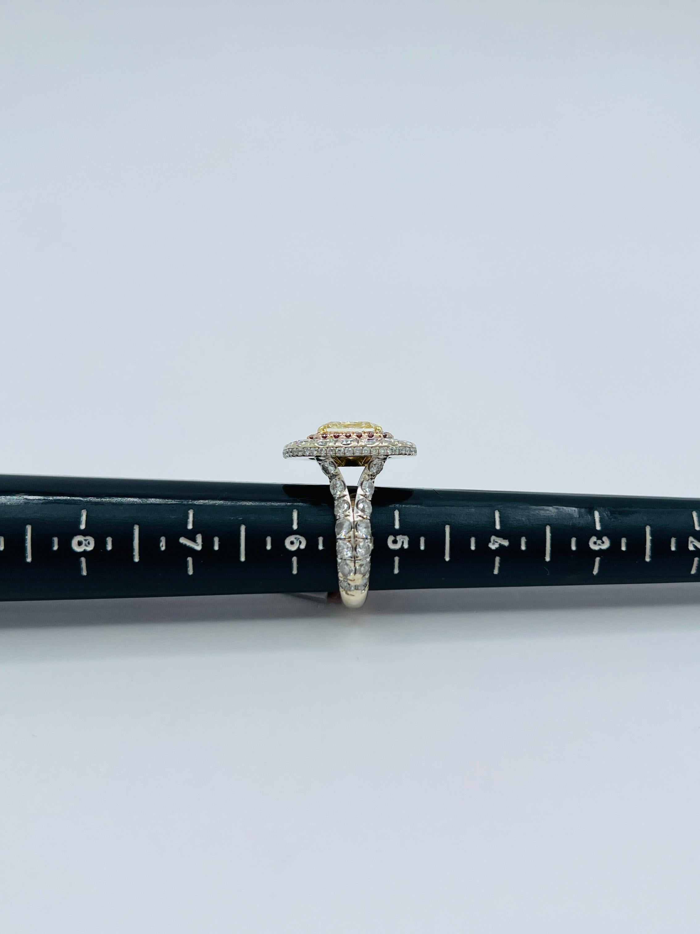5 Carat Yellow Diamond Radiant, Pink Diamond, and White Diamond Ring in 18K For Sale 4