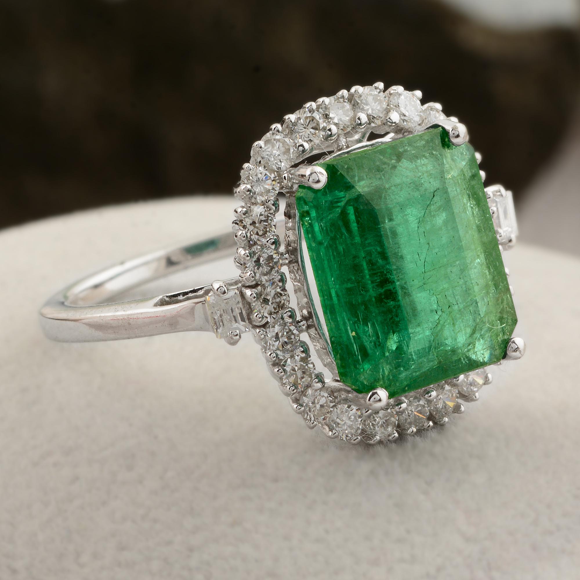 For Sale:  5 Carat Natural Emerald Cocktail Ring 0.75 Carat Diamond Jewelry 10K White Gold 4