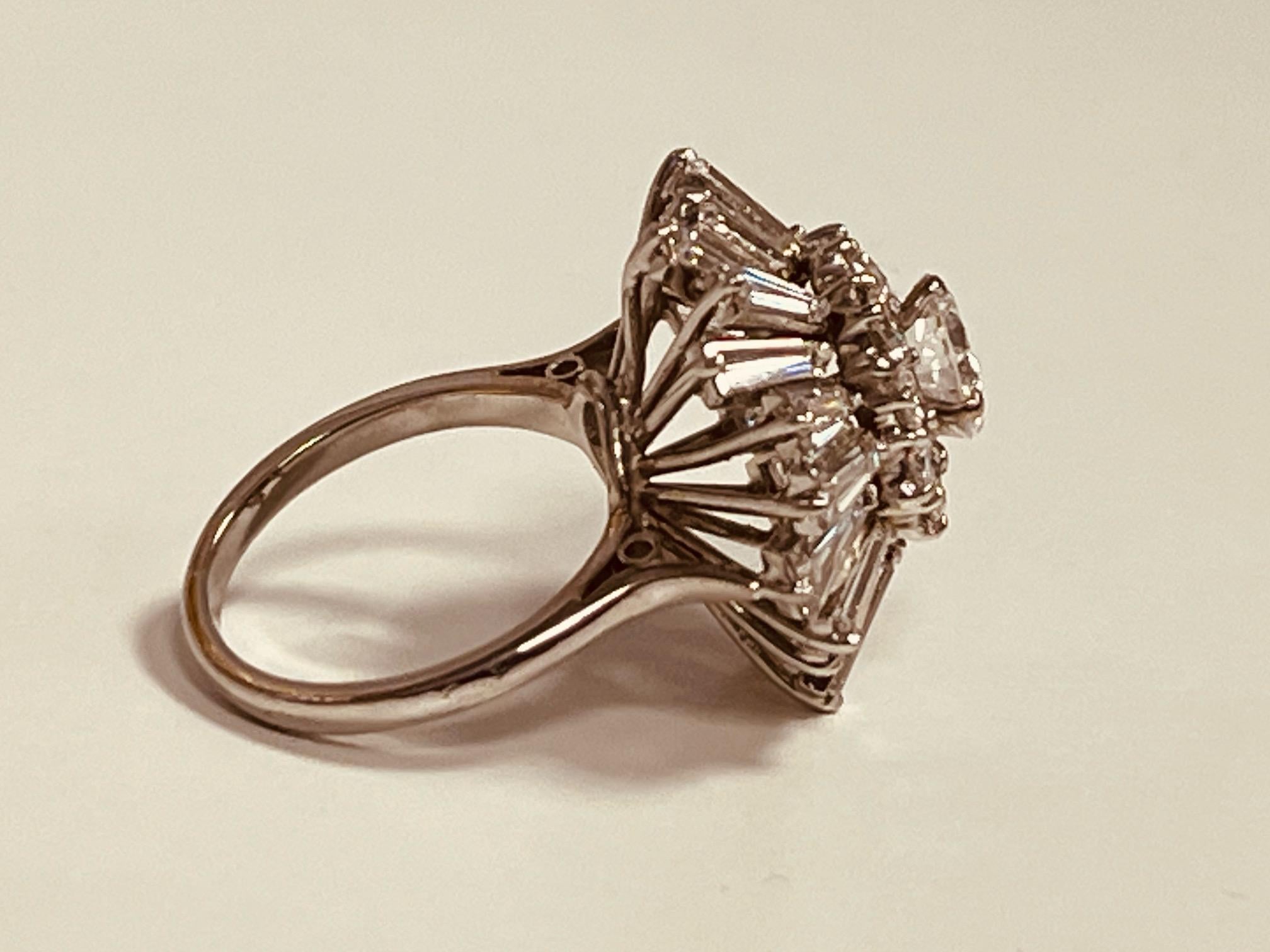 5 Carats Diamond Ballerina Ring Mounted in Platinum, GIA certified, Circa 1960's For Sale 7