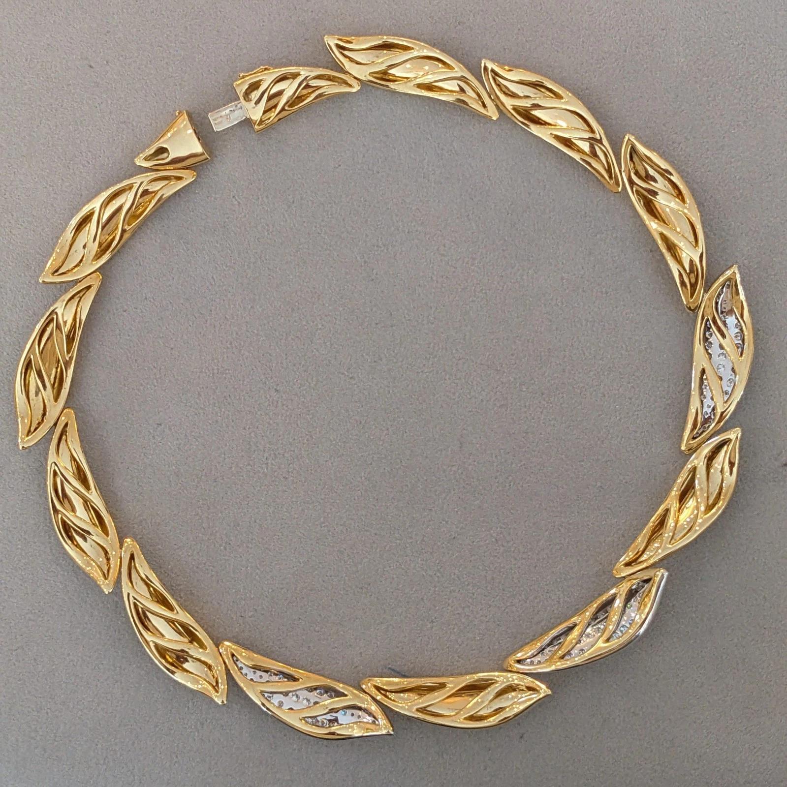 Collier feuille de diamants pavés de 5 carats en or jaune 18 carats Excellent état - En vente à La Jolla, CA