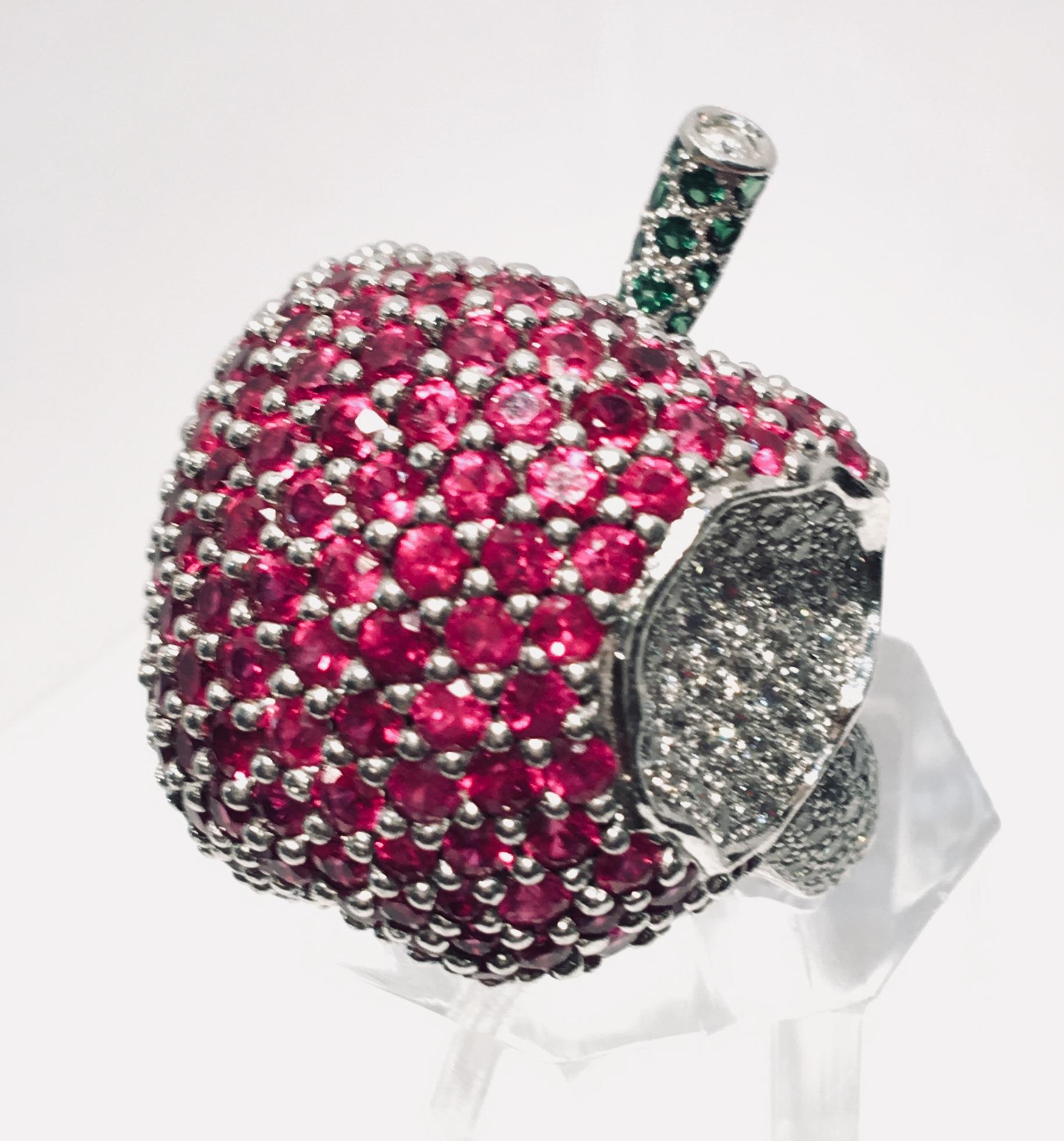 Contemporary Unique Apple Motif Ruby, Diamond and Emerald 18 Karat White  Gold Cocktail Ring