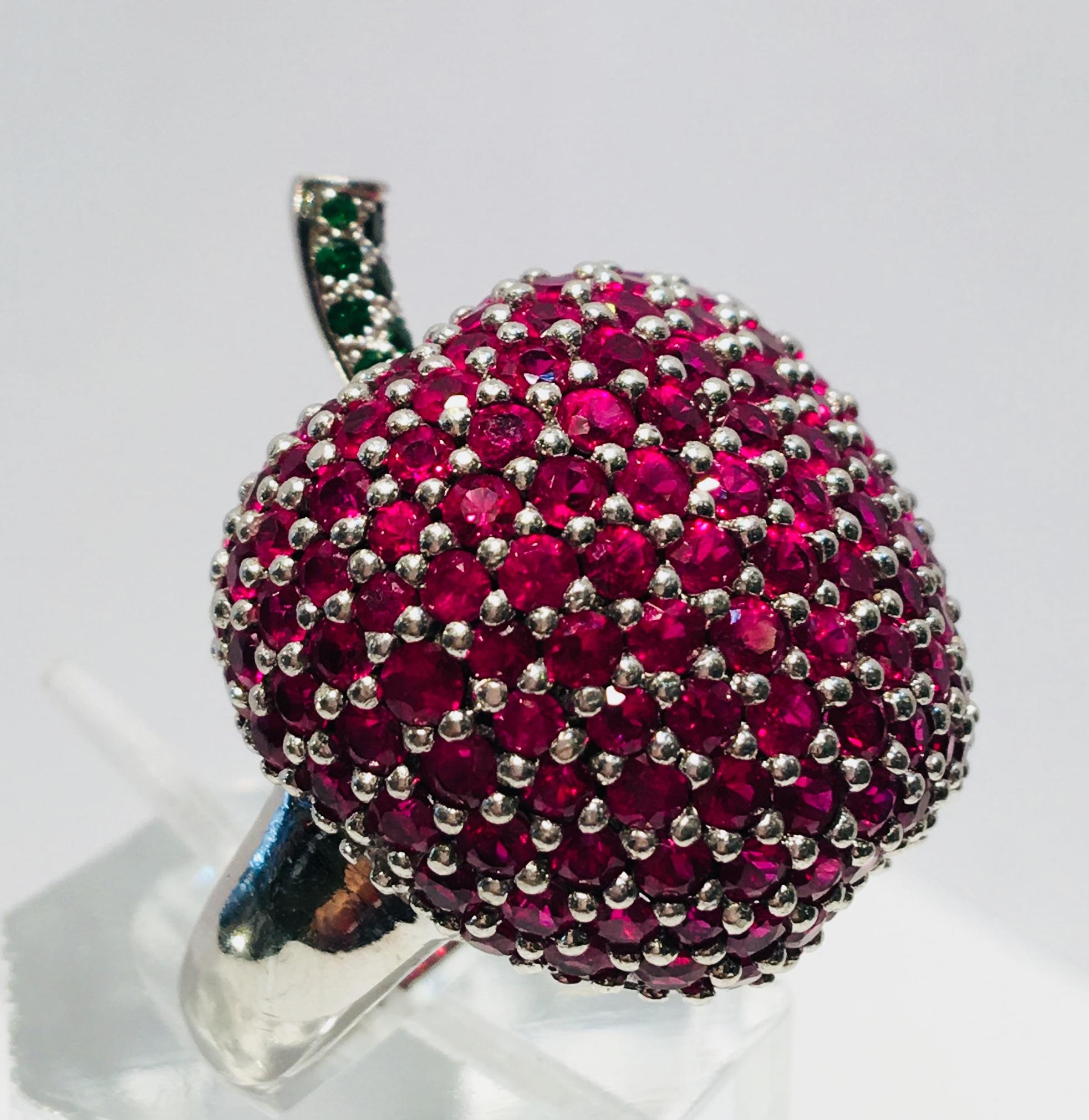 Unique Apple Motif Ruby, Diamond and Emerald 18 Karat White  Gold Cocktail Ring 3