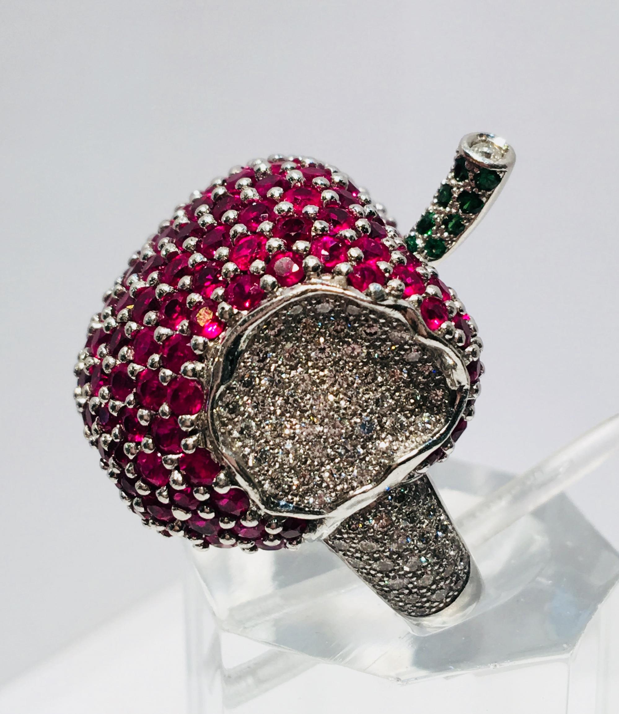 Unique Apple Motif Ruby, Diamond and Emerald 18 Karat White  Gold Cocktail Ring 4