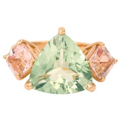 5 Carats Trillion Green Beryl Morganites 18 Carats Yellow Gold Cocktail Ring