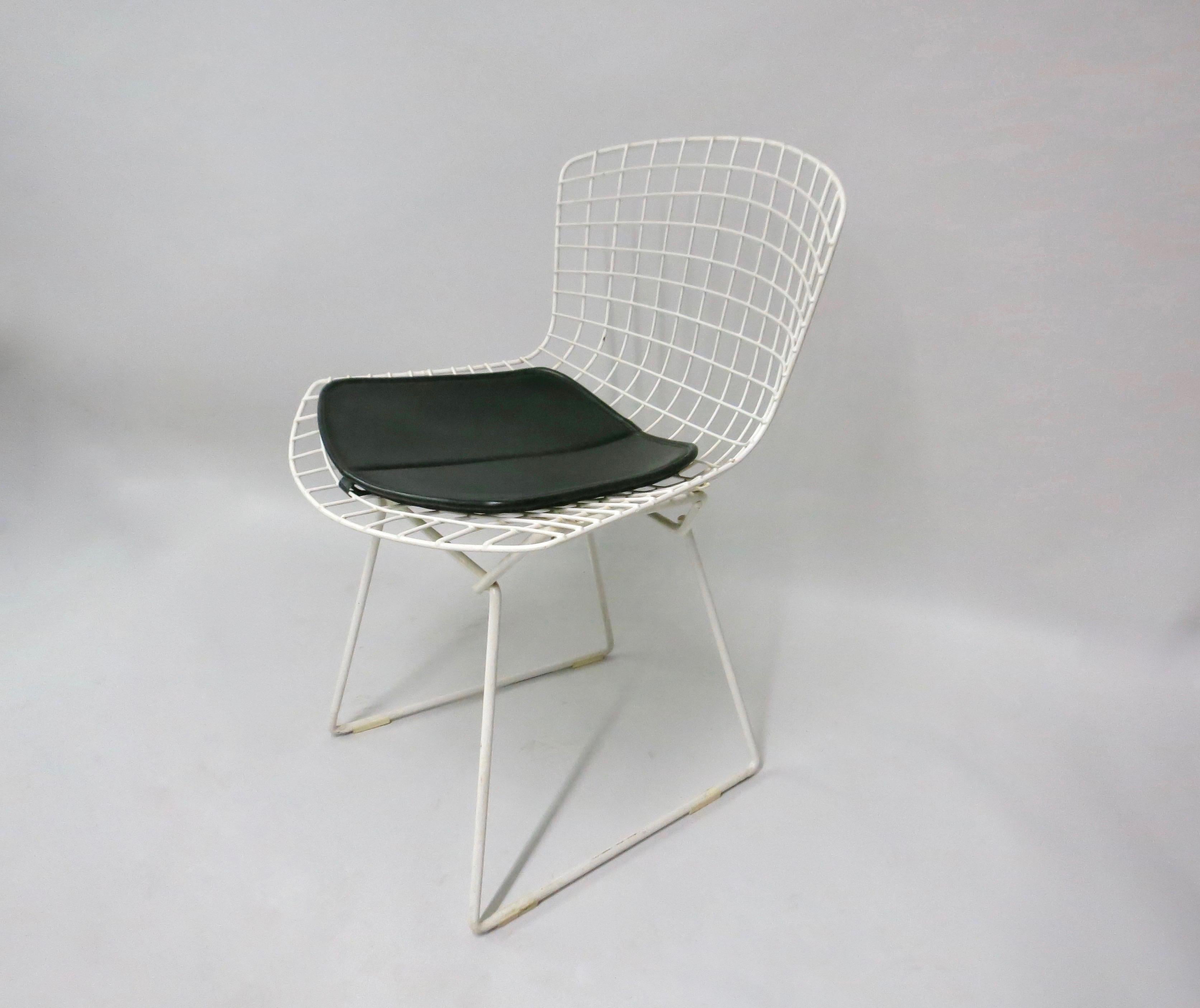 Late 20th Century 5 Chairs by Harry Bertoia for Knoll, circa 1975