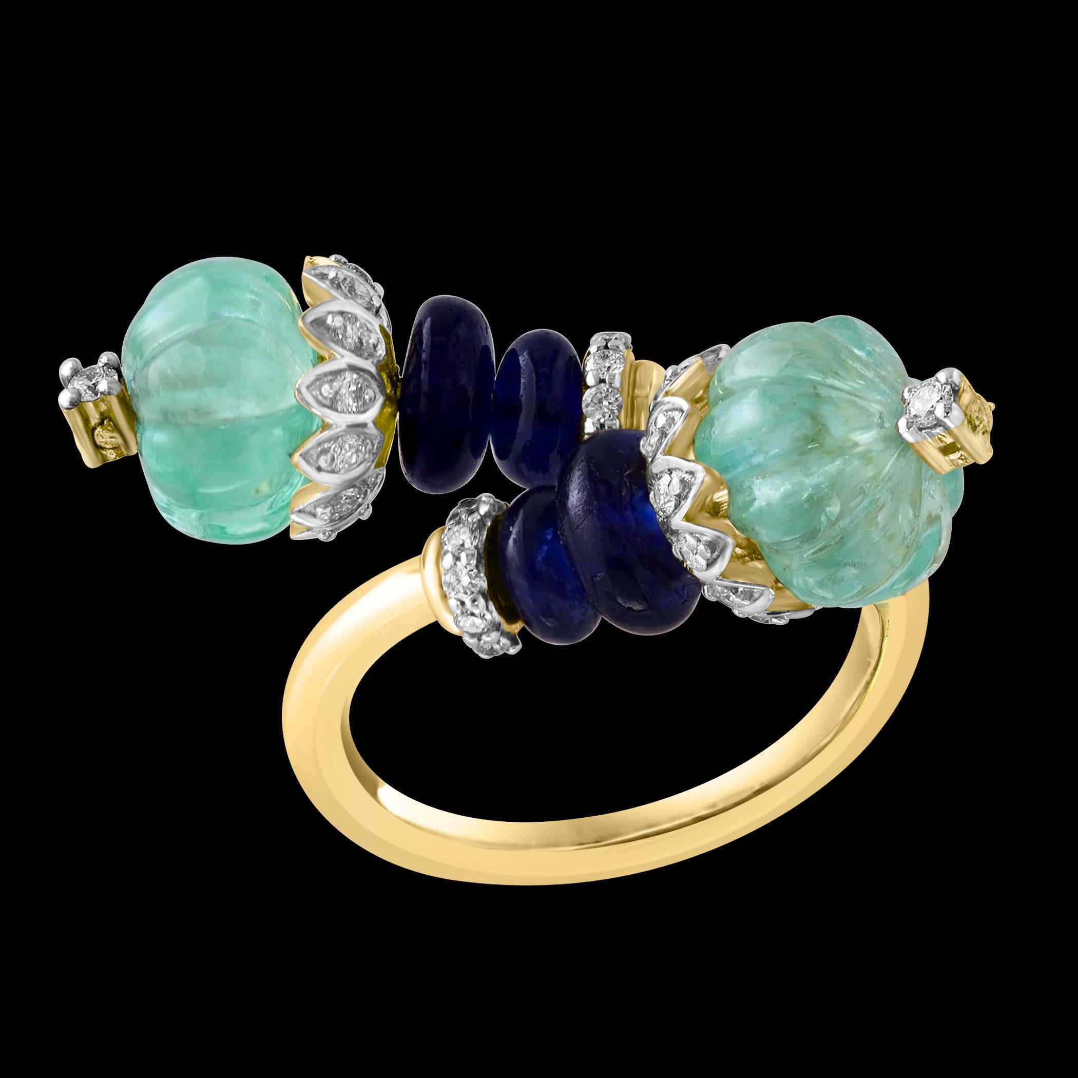 5 Ct Emerald Bead & 2.5 Ct Sapphire Beads & Diamond Ring in 18 Kt Gold Size 5 In Excellent Condition In New York, NY