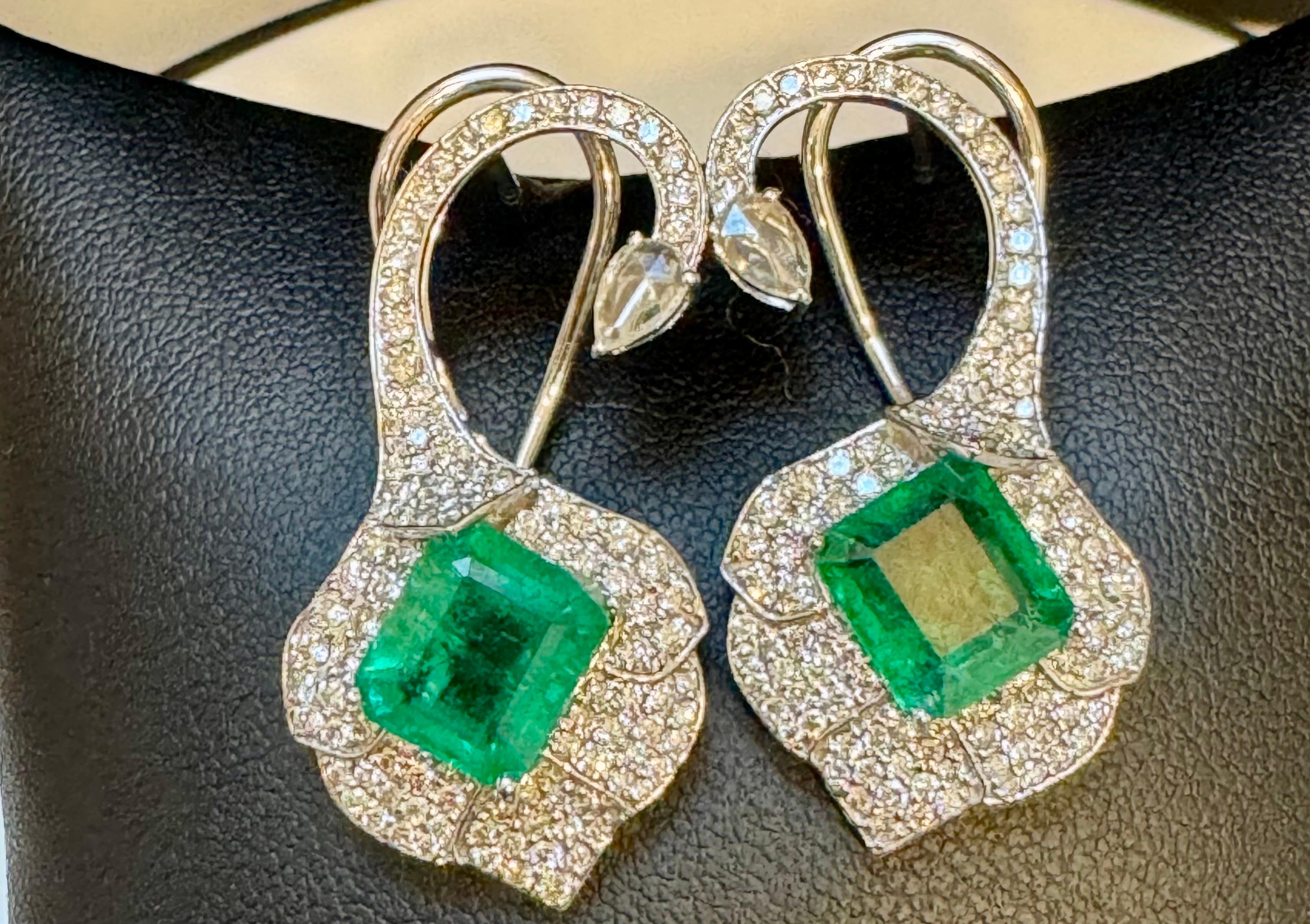 Women's or Men's 5 Ct Natural Zambian Emerald Earring & 2 Ct Diamond , Rose cut Diamond Earring For Sale