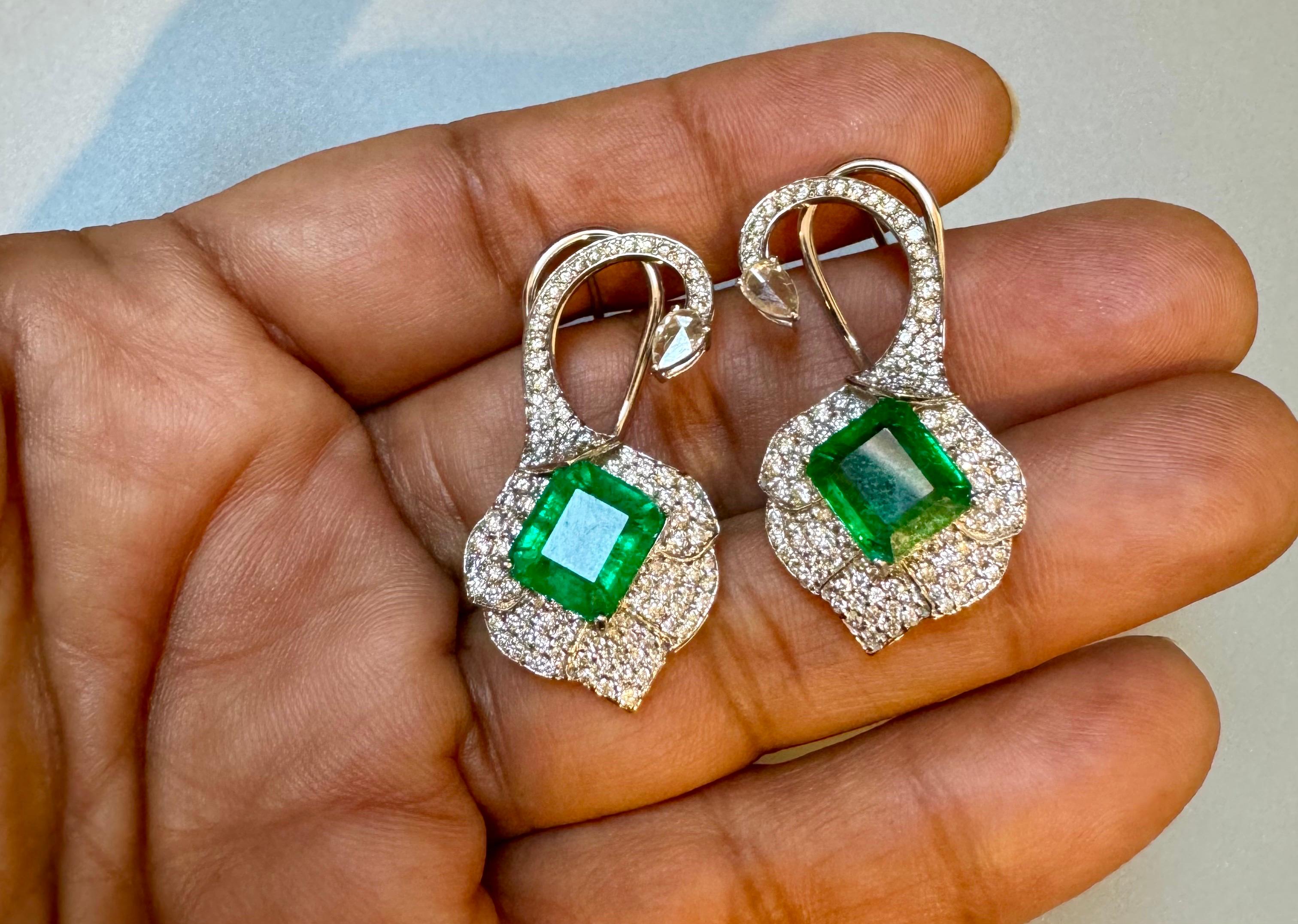 5 Karat natürlicher sambischer Smaragd-Ohrring & 2 Karat Diamant im Rosenschliff Diamant-Ohrring im Angebot 1