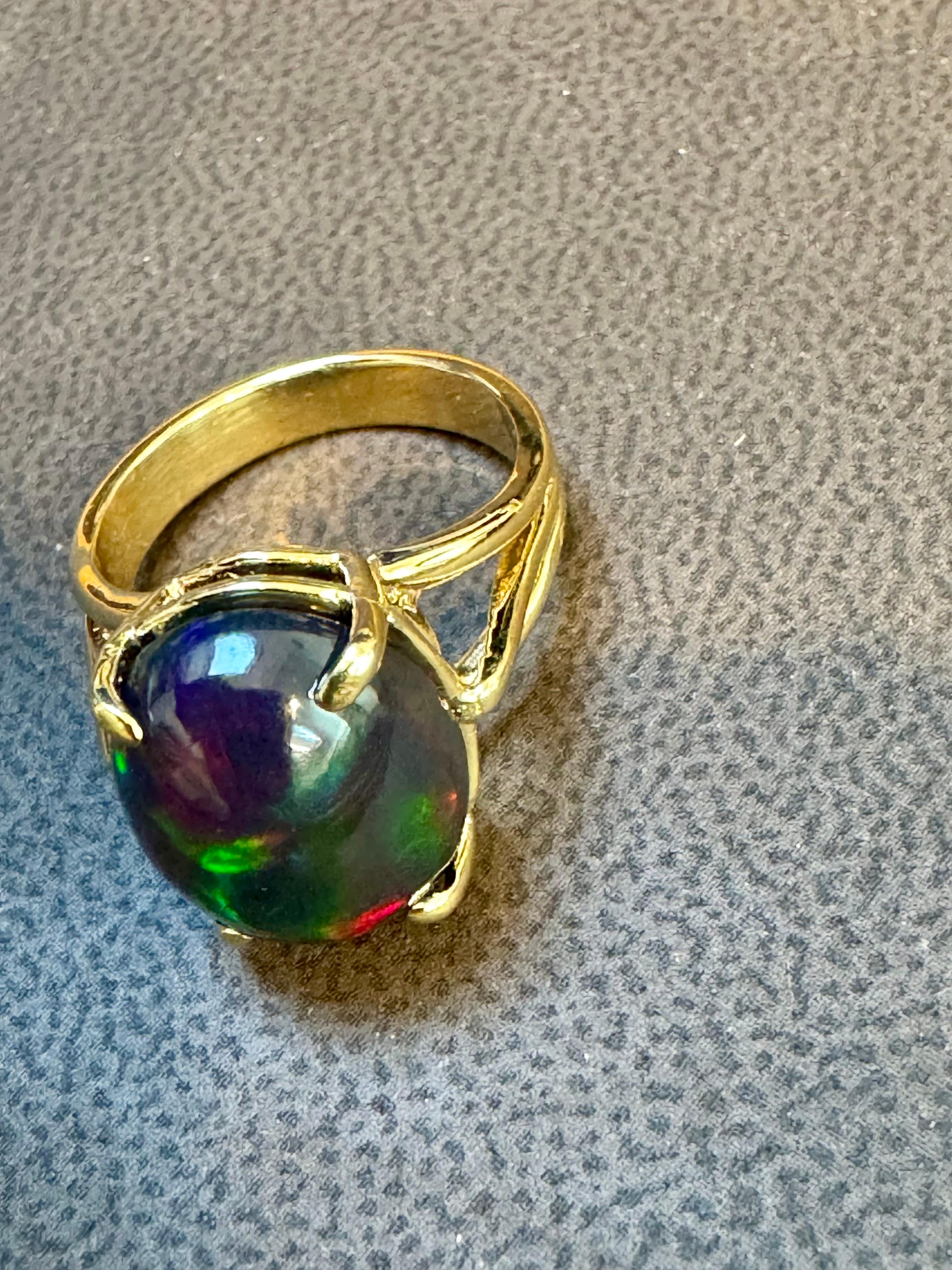 5 Ct Oval Shape Black Australian Opal Cocktail Ring 14 Kt Yellow Gold , Unisex 6