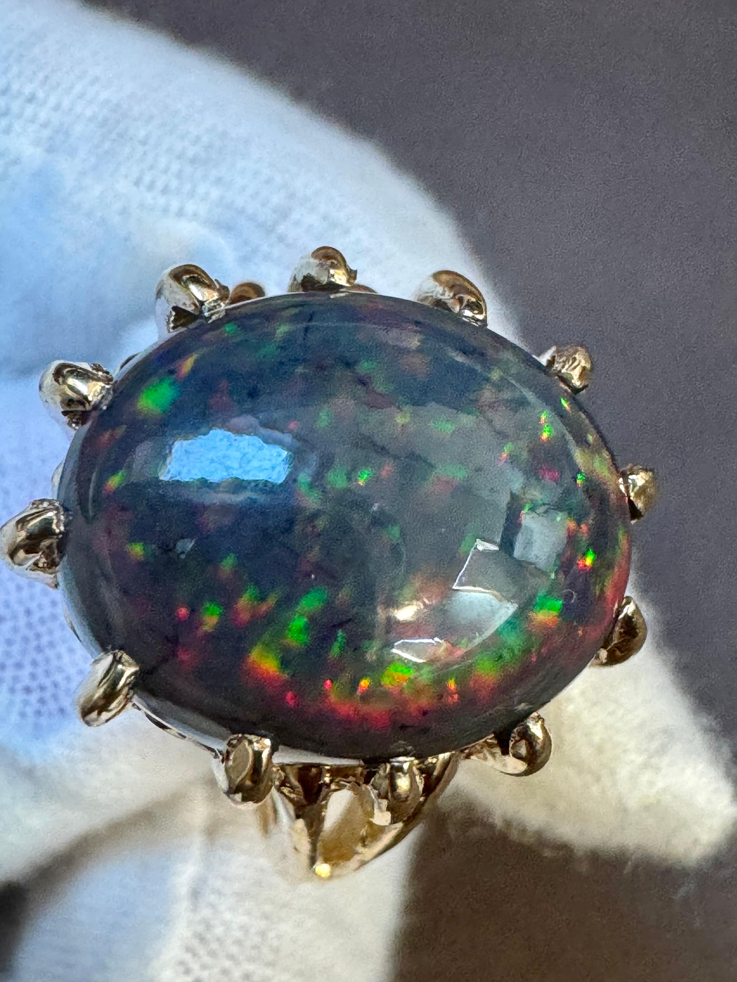 5 Ct Oval Shape Black Australian Opal Cocktail Ring 14 Kt Yellow Gold , Unisex For Sale 7