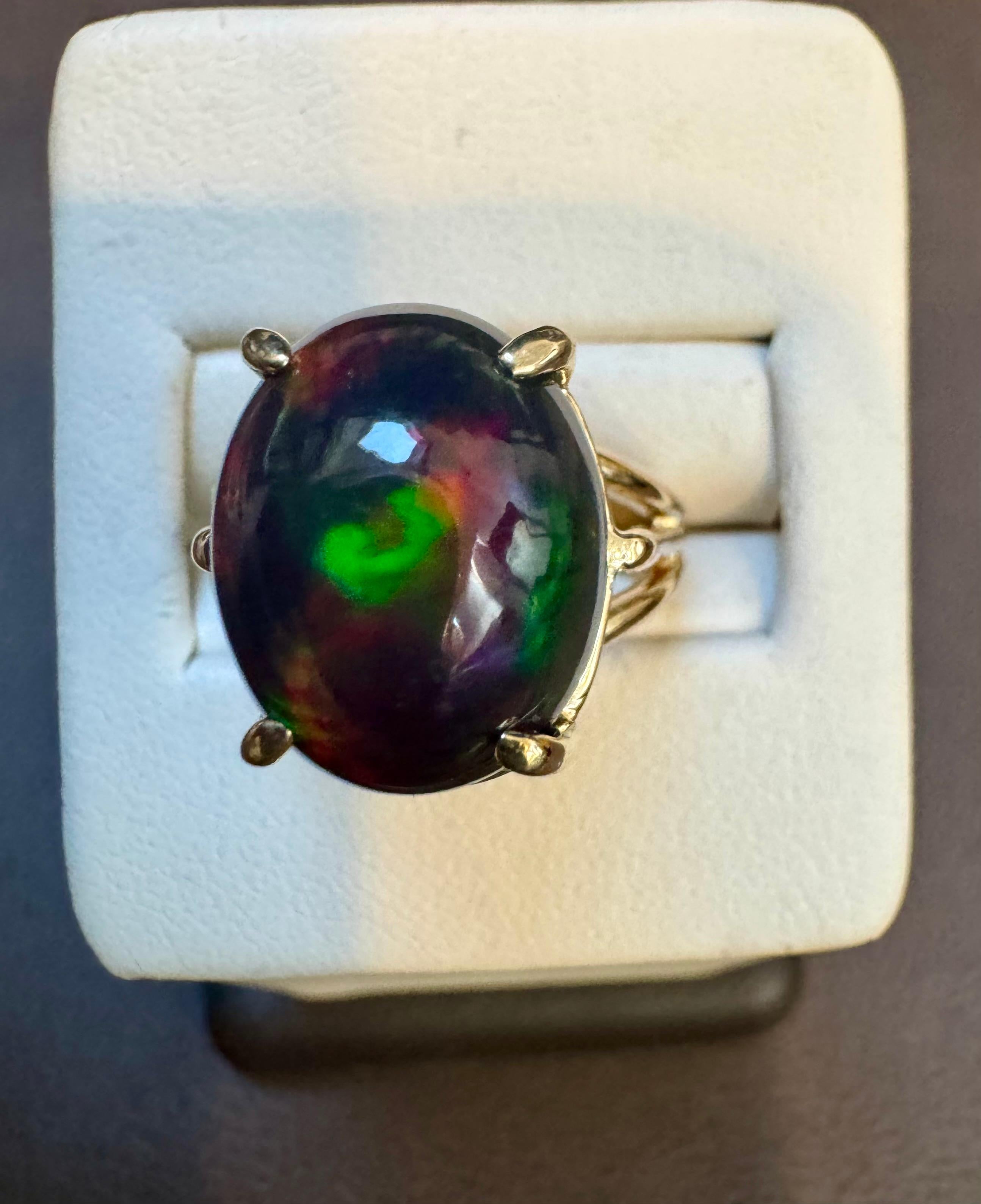 5 Ct Oval Shape Black Australian Opal Cocktail Ring 14 Kt Yellow Gold , Unisex 14
