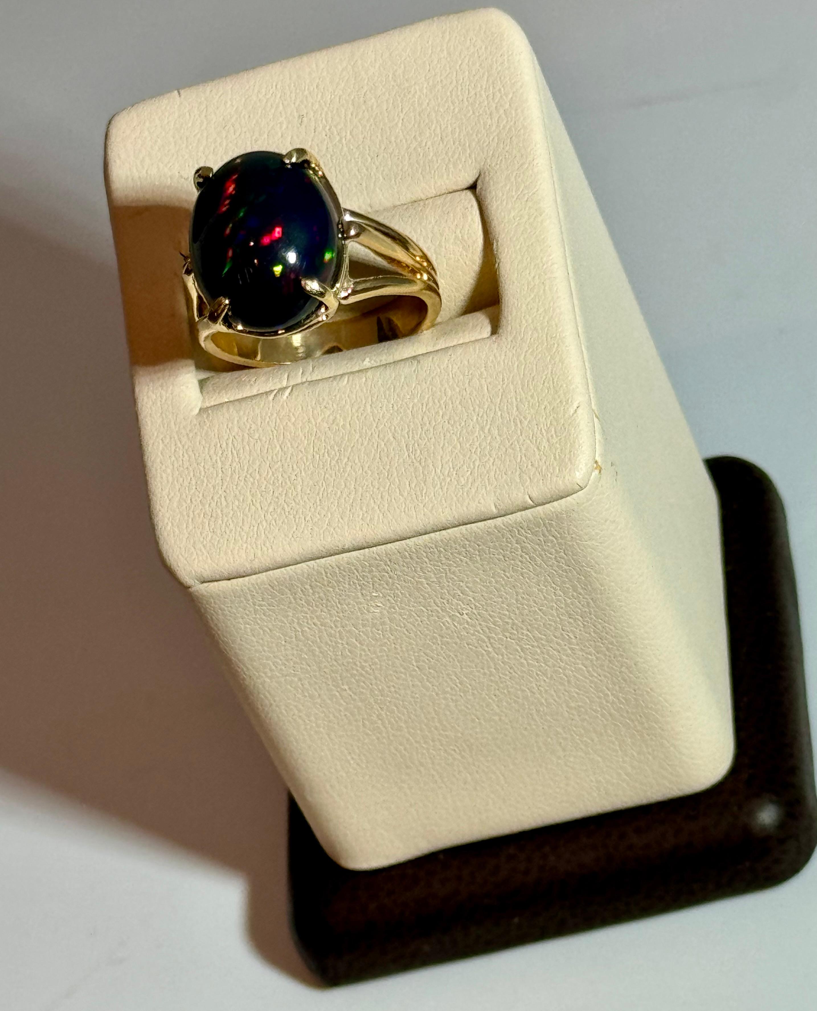 Oval Cut 5 Ct Oval Shape Black Australian Opal Cocktail Ring 14 Kt Yellow Gold , Unisex