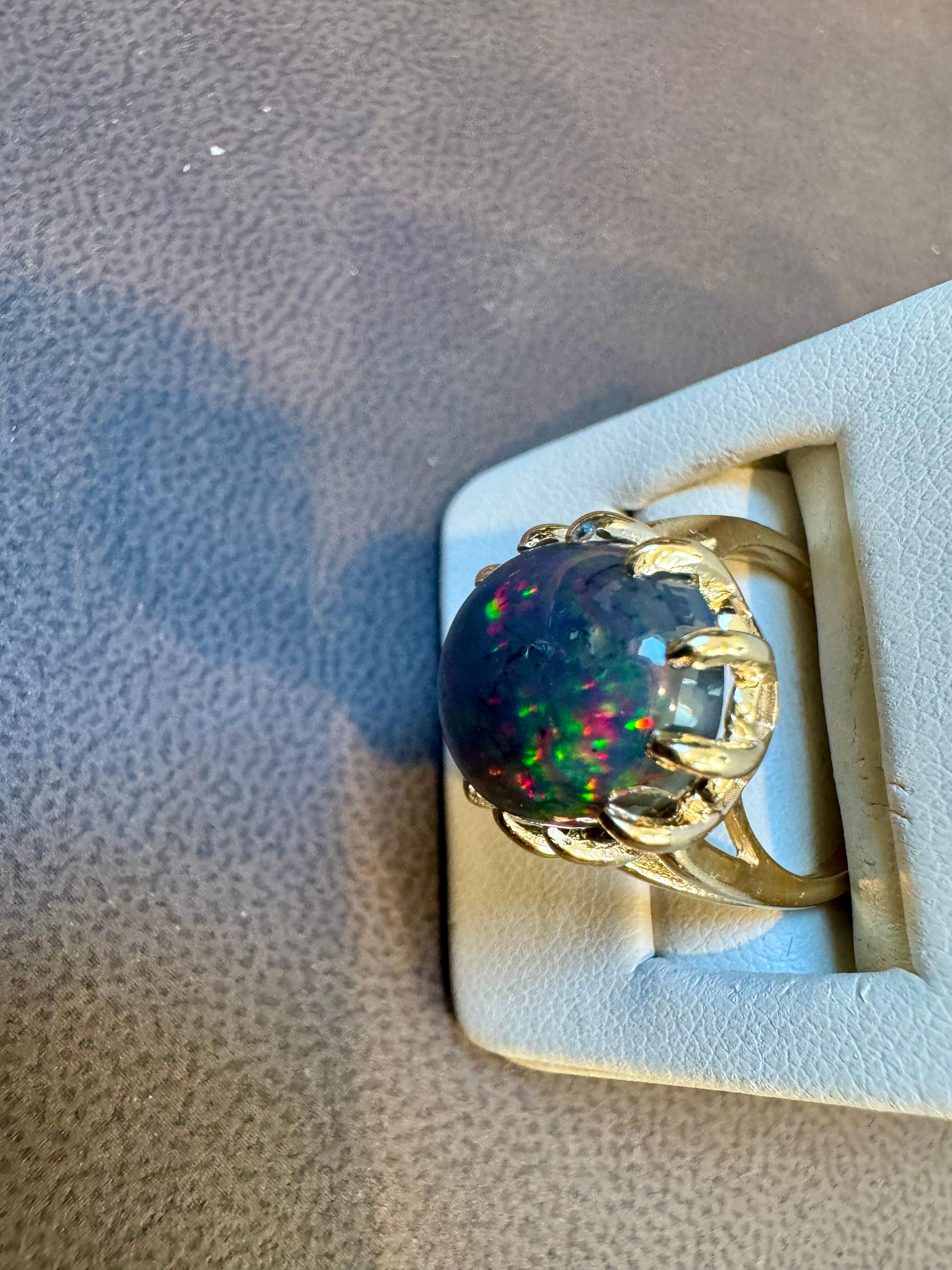 5 Ct Oval Shape Black Australian Opal Cocktail Ring 14 Kt Yellow Gold , Unisex For Sale 3
