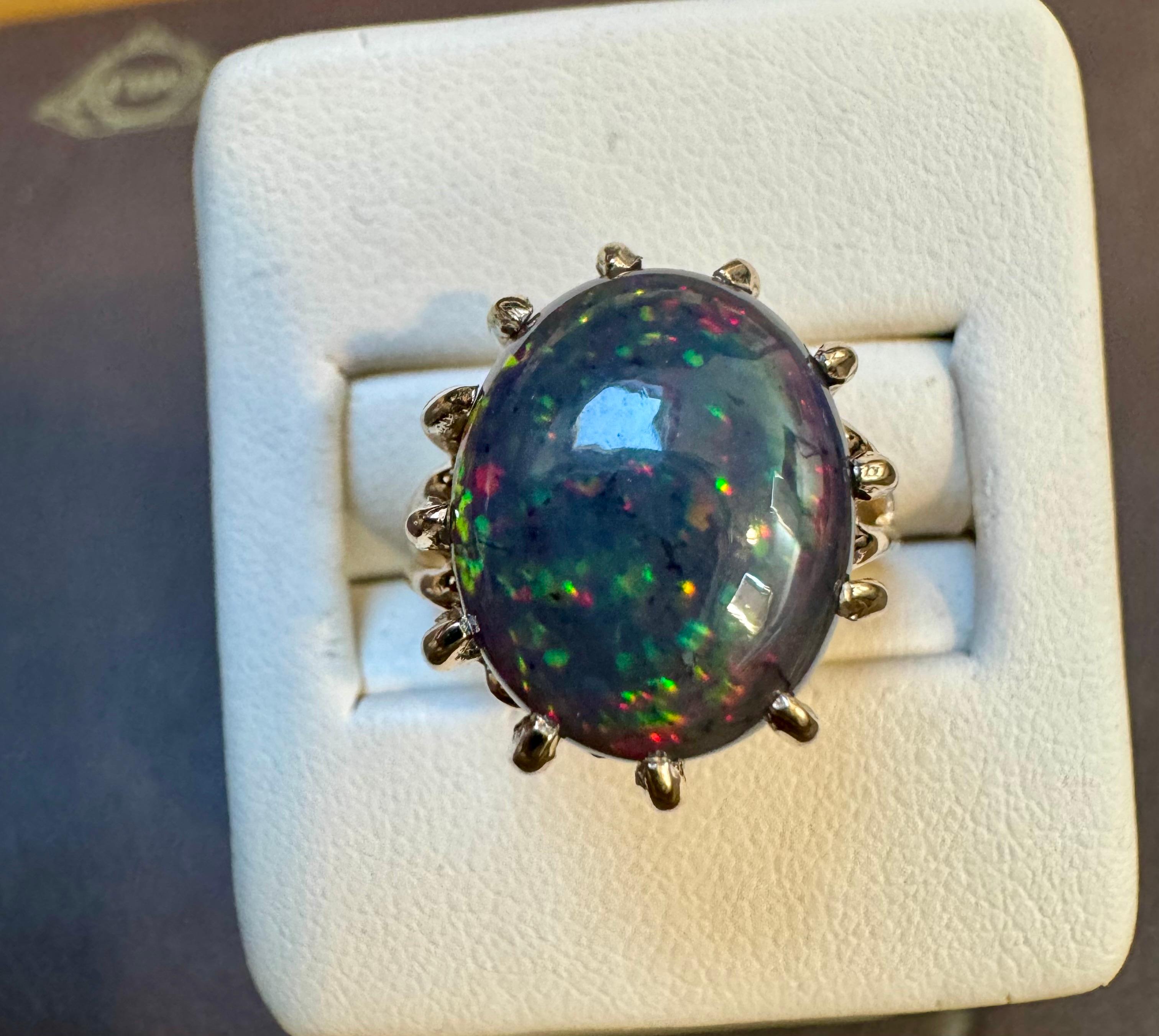 5 Ct Oval Shape Black Australian Opal Cocktail Ring 14 Kt Yellow Gold , Unisex For Sale 4