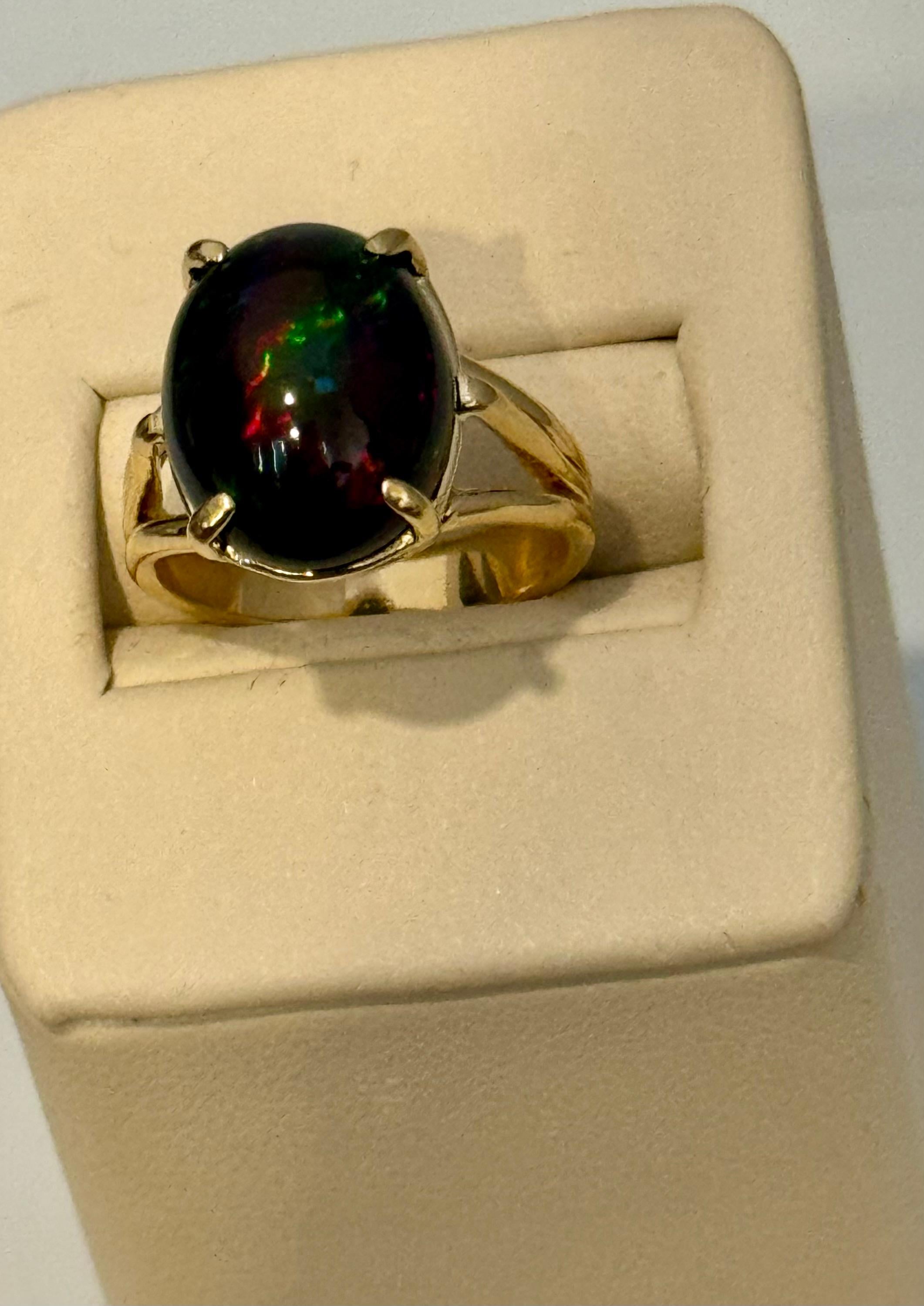 5 Ct Oval Shape Black Australian Opal Cocktail Ring 14 Kt Yellow Gold , Unisex 4