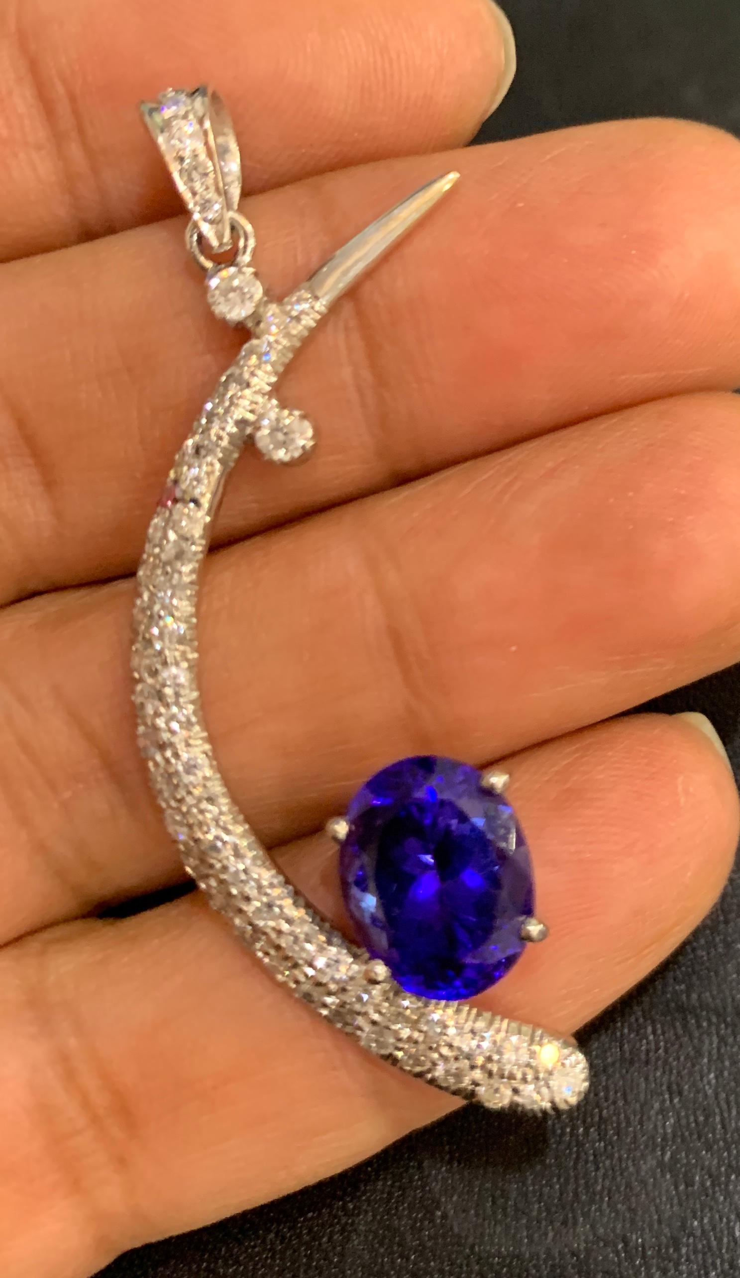 5 Carat Tanzanite and 1.2 Ct Diamond Half Moon Pendant or Necklace 18 Karat Gold In Excellent Condition In New York, NY