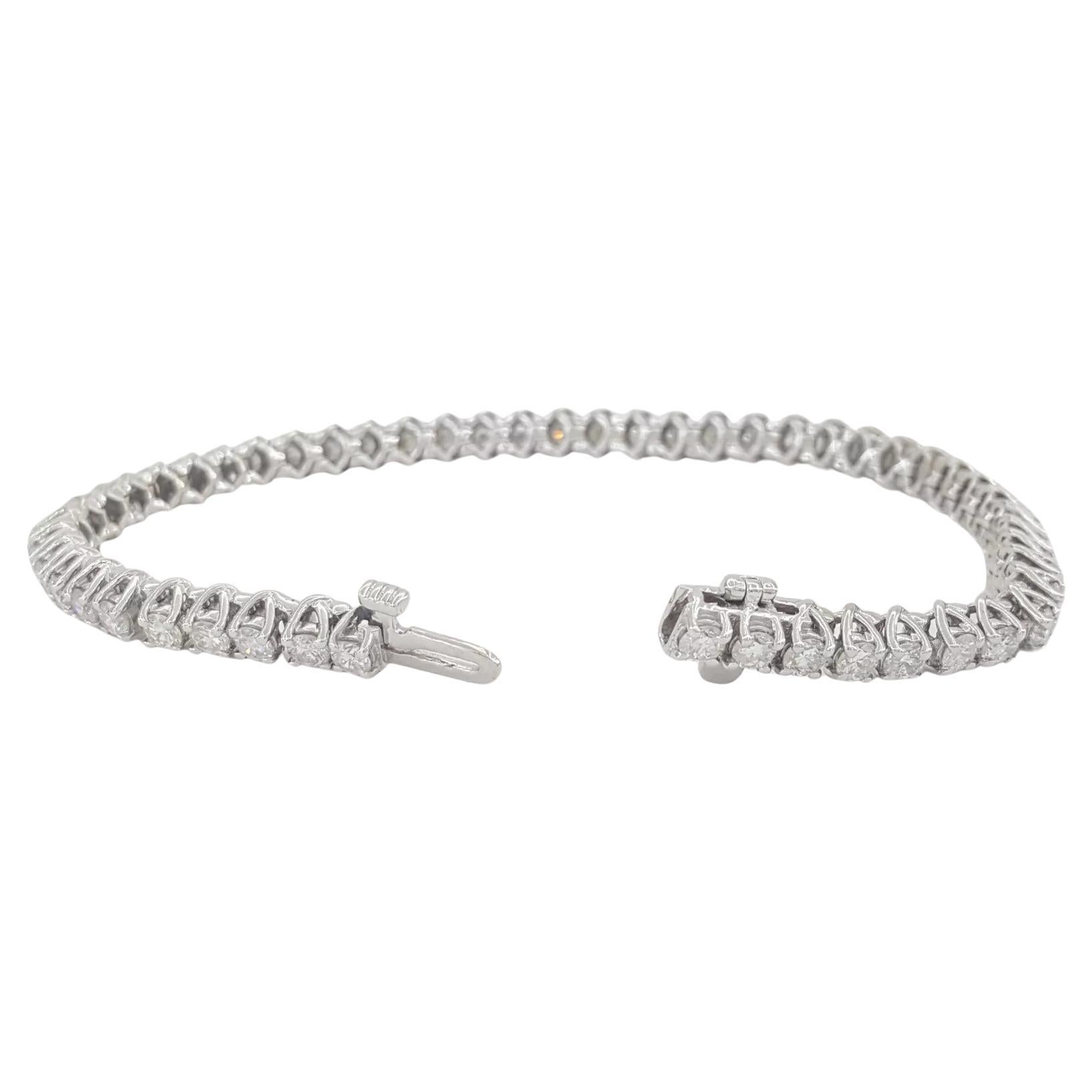 Round Cut 5 ct total weight Round Brilliant Cut Diamond Straight Line Tennis Bracelet For Sale