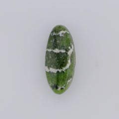 5 cts, Chrome diopside cabochon