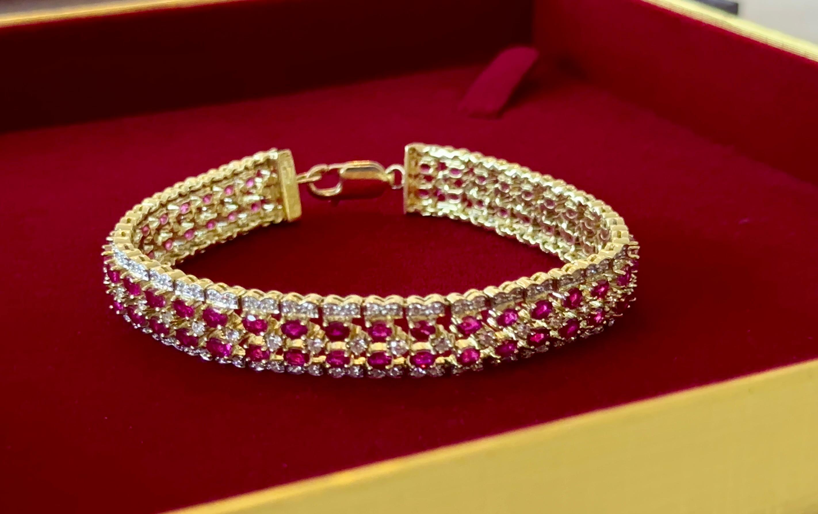 Artist 5 CTW Natural Ruby and 2.50 CTW Natural Diamonds Yellow Gold Bracelet For Sale