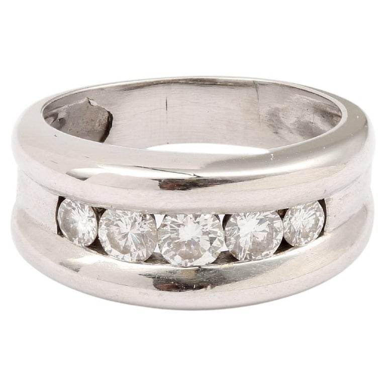 5 Diamonds 18 Carats White Gold Band Ring For Sale at 1stDibs