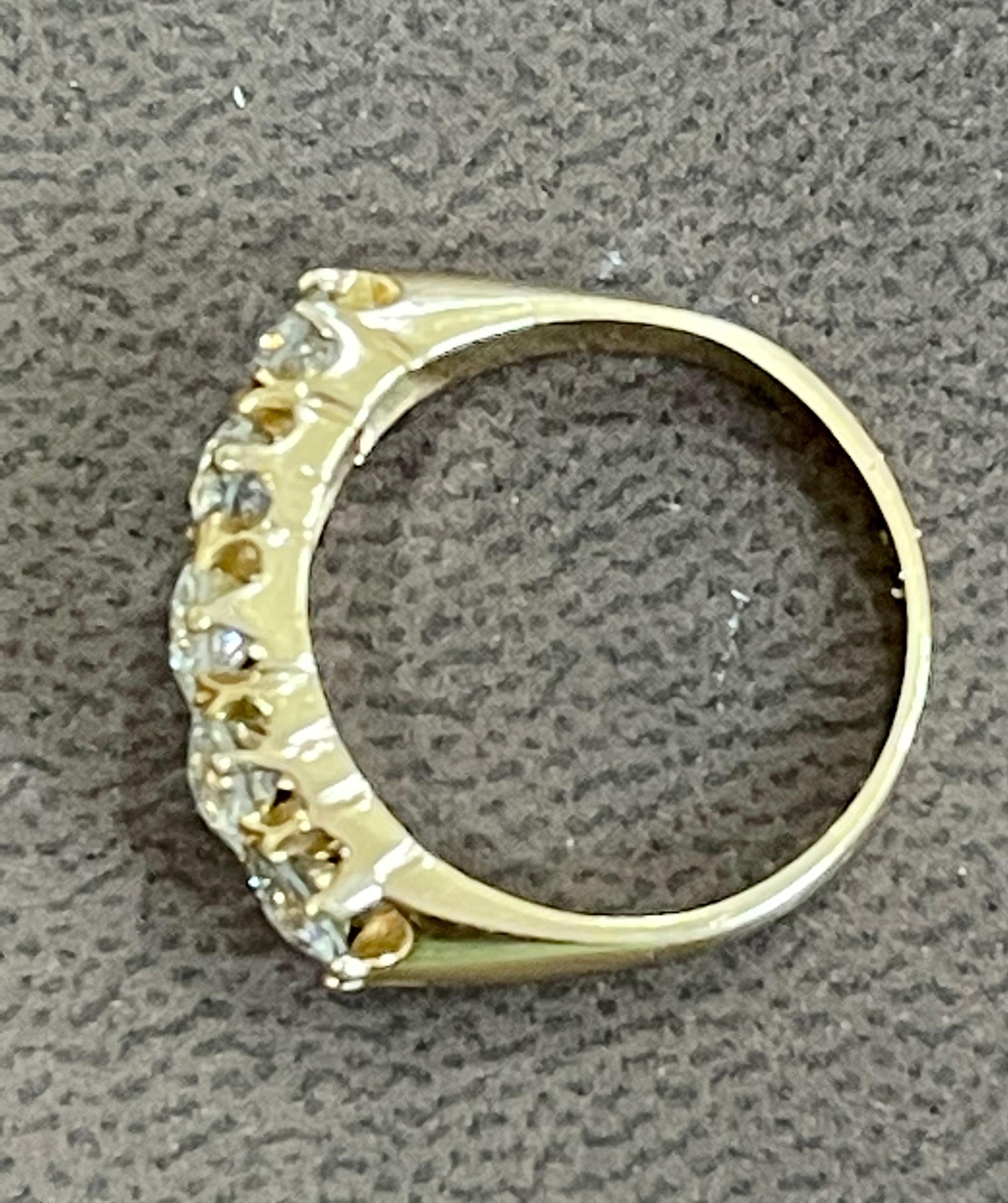 5 Diamonds, Unisex 1-Row Diamond Band Ring in 14 Karat Yellow Gold For Sale 1