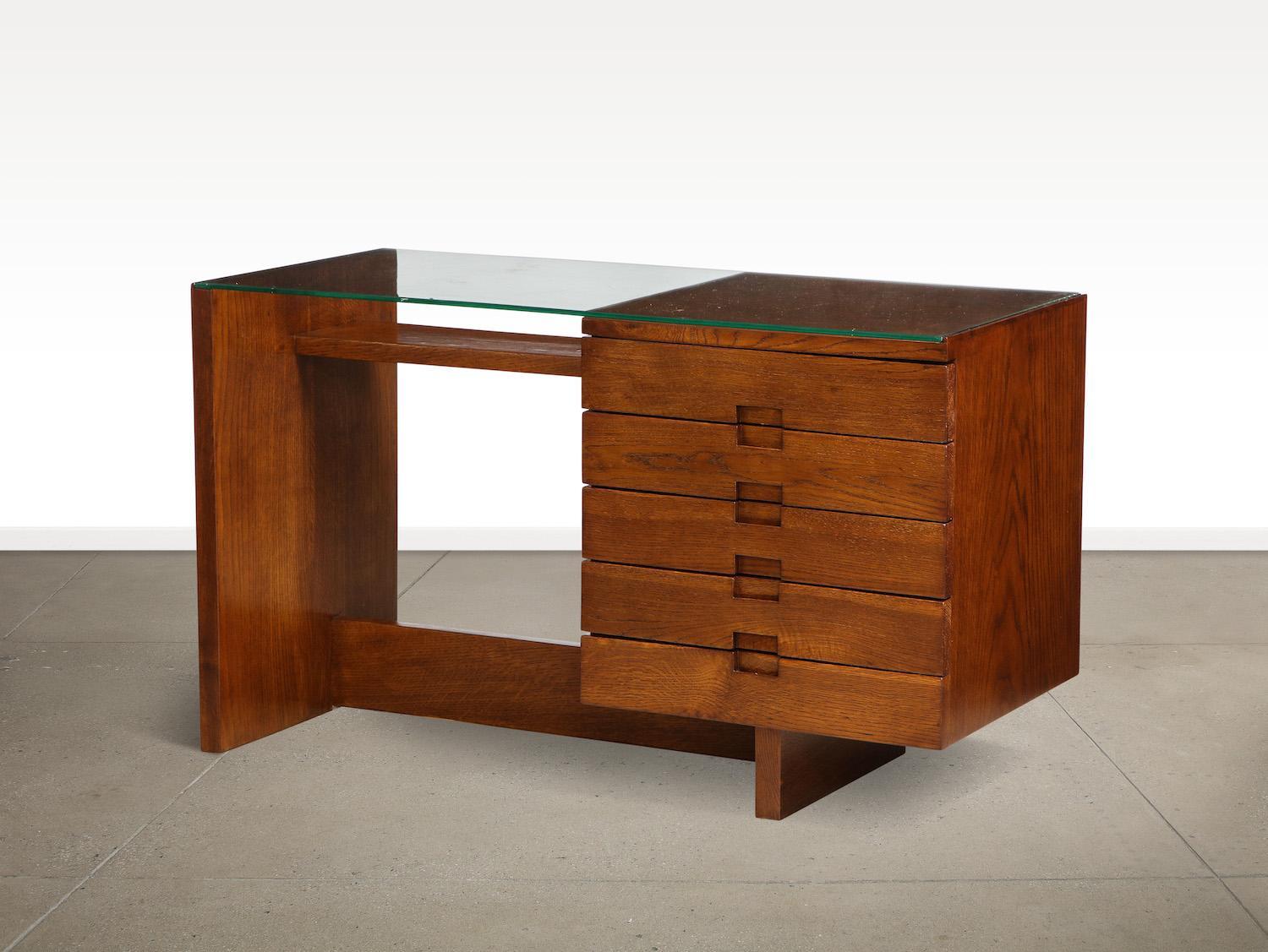 5-Drawer Desk by Gio Ponti In Good Condition In New York, NY